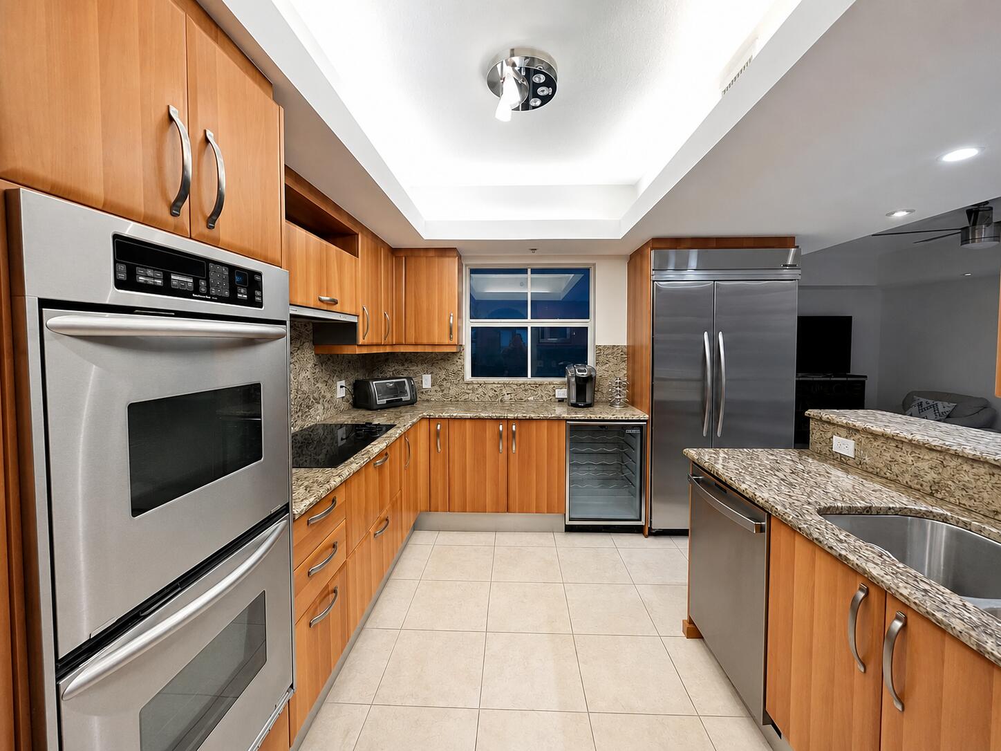 2051 SE 3rd #Th3, Deerfield Beach FL 33441