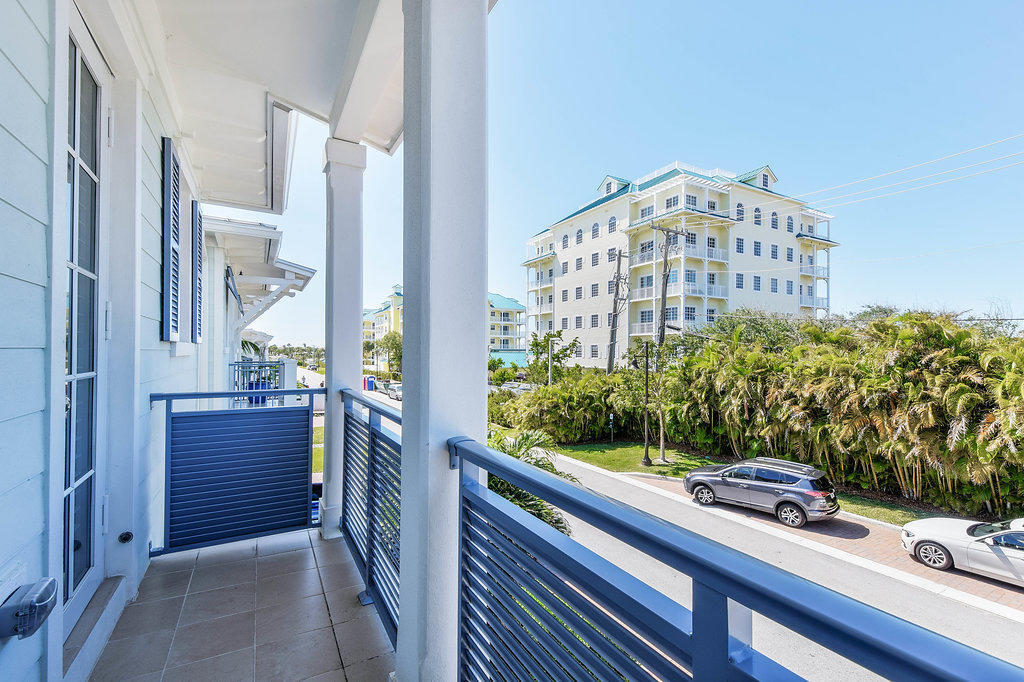 106 Ocean Breeze, Juno Beach FL 33408