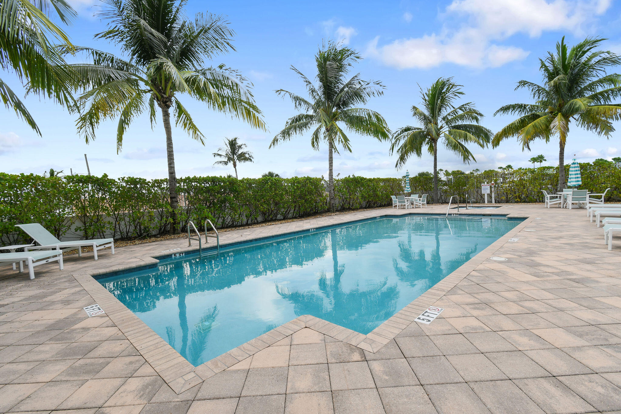 106 Ocean Breeze, Juno Beach FL 33408
