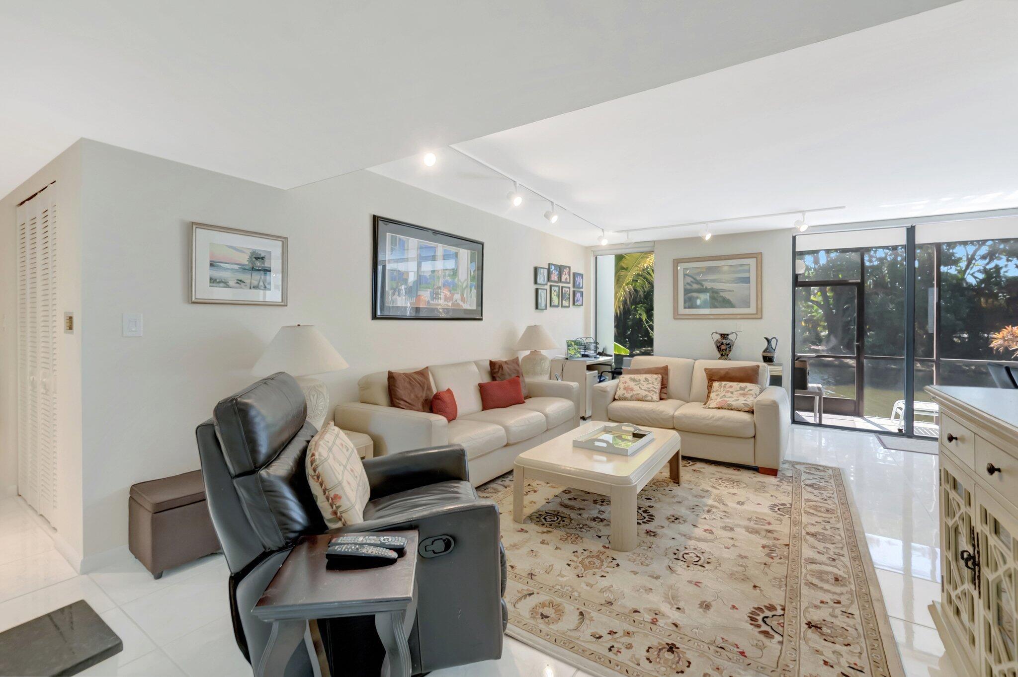 3705 Bridgewood, Boca Raton FL 33434