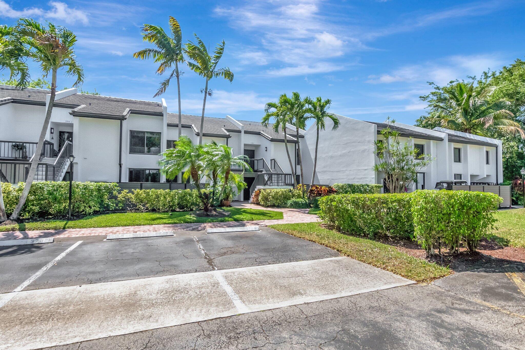 3705 Bridgewood, Boca Raton FL 33434