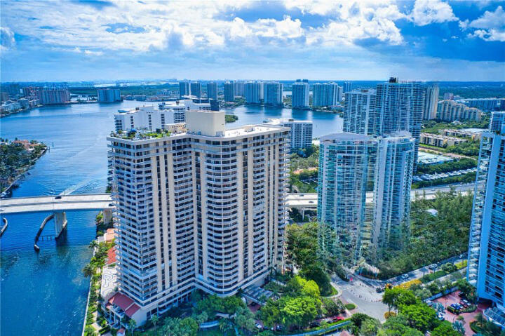 19355 Turnberry #3d, Miami FL 33180