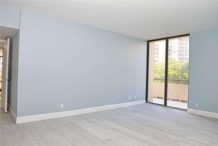19355 Turnberry #3d, Miami FL 33180