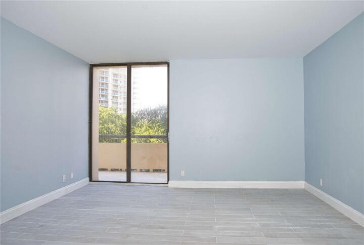 19355 Turnberry #3d, Miami FL 33180