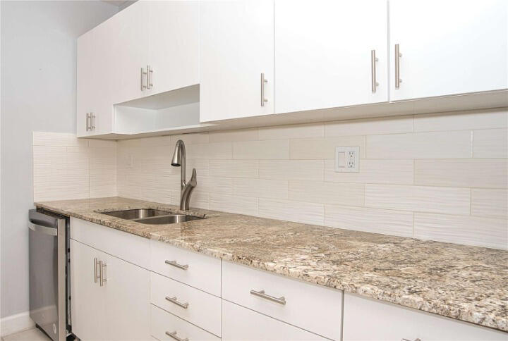 19355 Turnberry #3d, Miami FL 33180