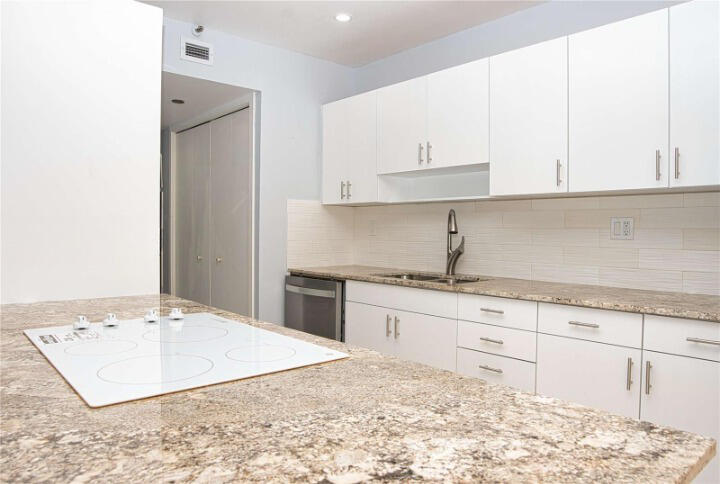 19355 Turnberry #3d, Miami FL 33180