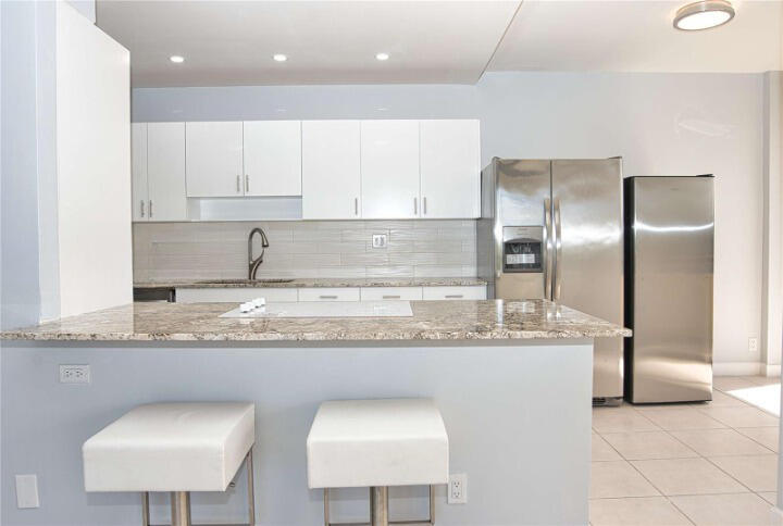 19355 Turnberry #3d, Miami FL 33180