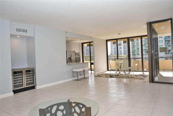 19355 Turnberry #3d, Miami FL 33180