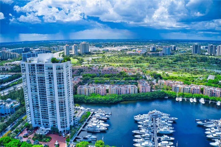 19355 Turnberry #3d, Miami FL 33180