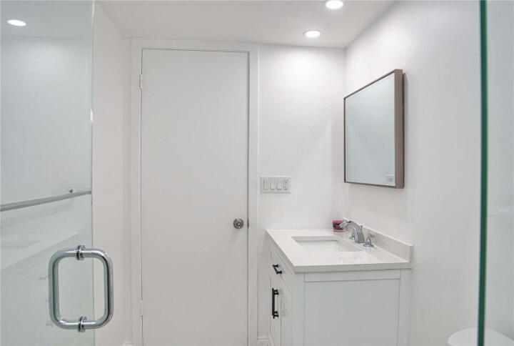19355 Turnberry #3d, Miami FL 33180