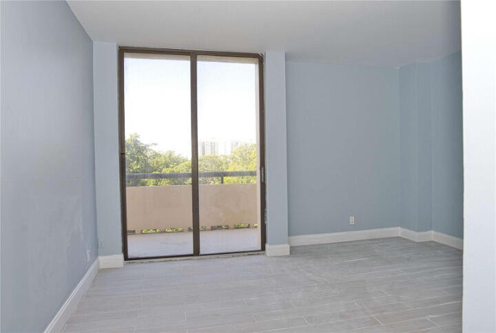 19355 Turnberry #3d, Miami FL 33180