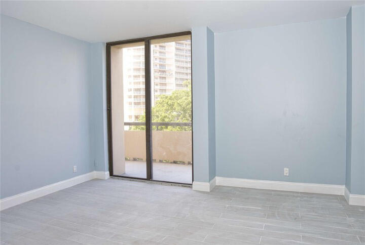 19355 Turnberry #3d, Miami FL 33180