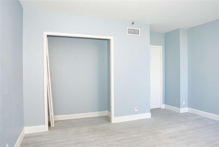19355 Turnberry #3d, Miami FL 33180