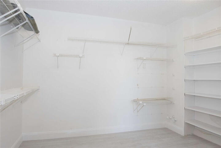 19355 Turnberry #3d, Miami FL 33180