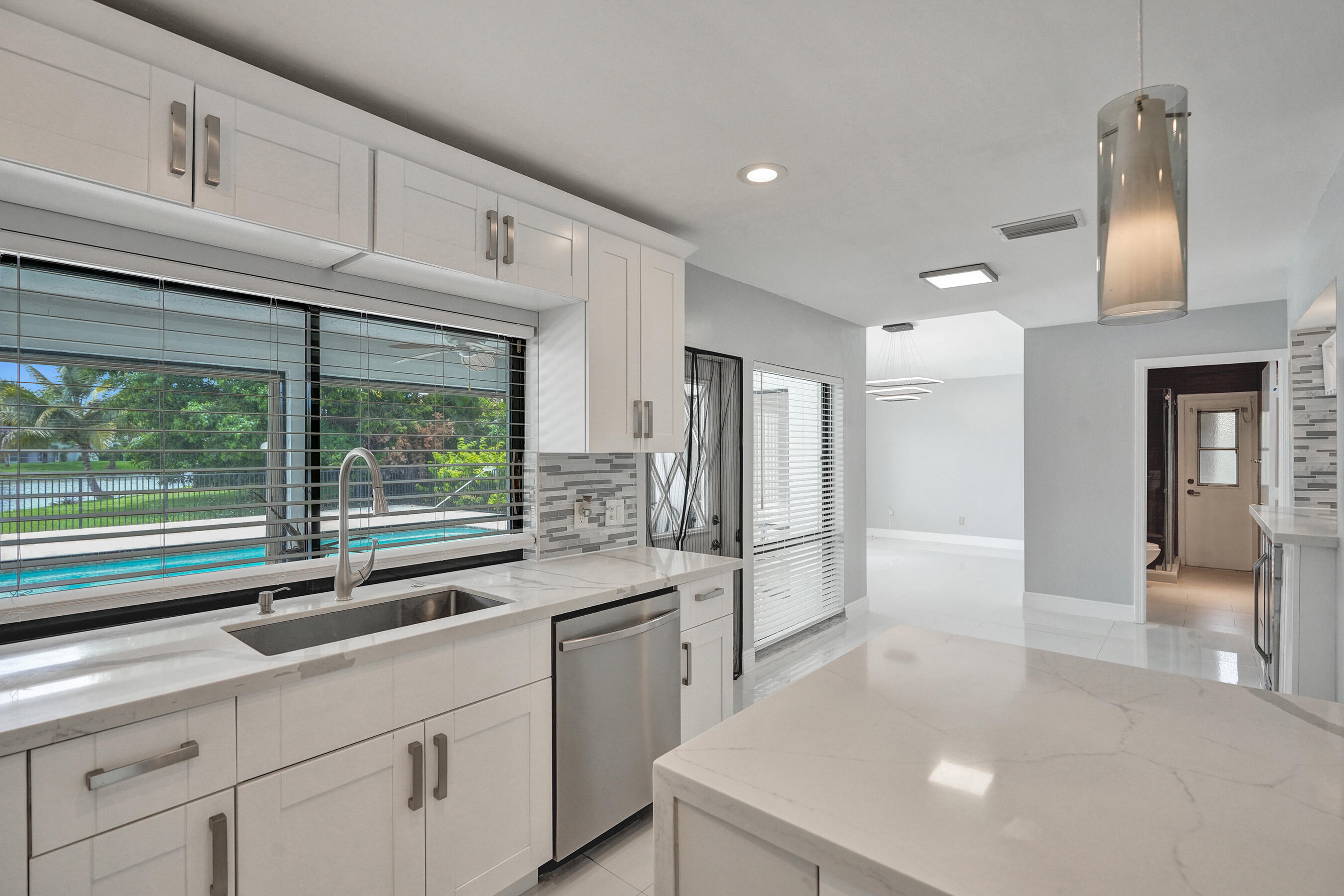 7475 Estrella, Boca Raton FL 33433