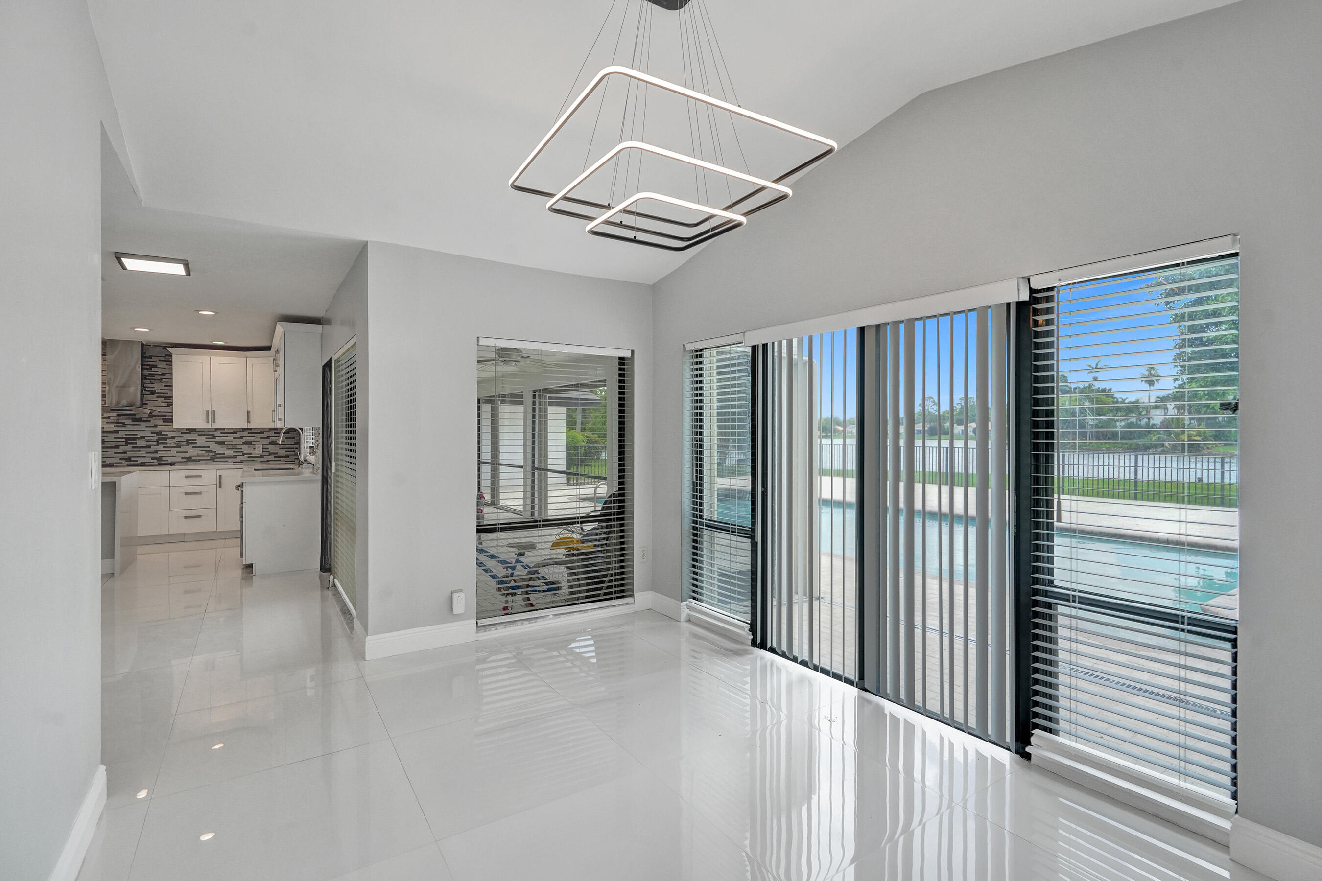 7475 Estrella, Boca Raton FL 33433