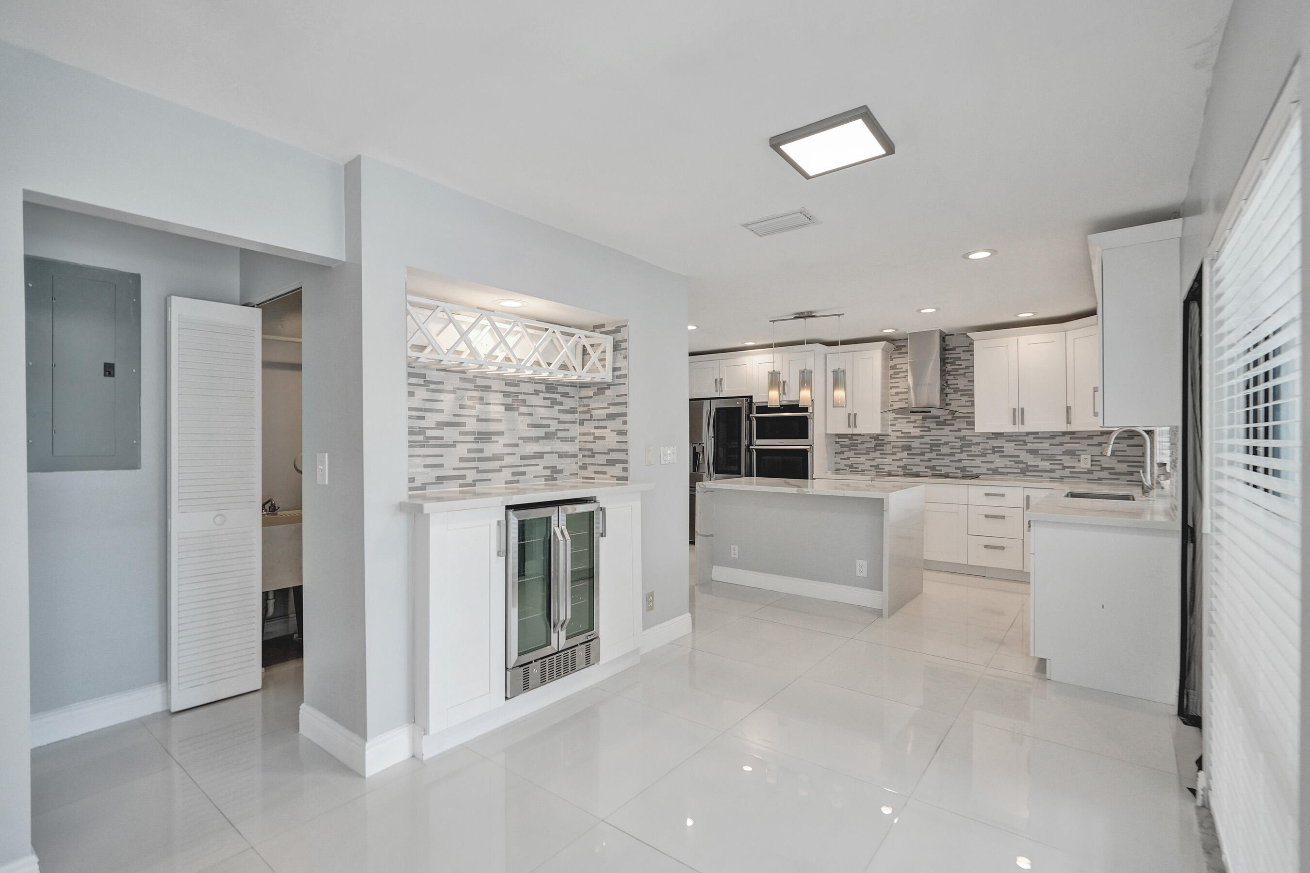 7475 Estrella, Boca Raton FL 33433