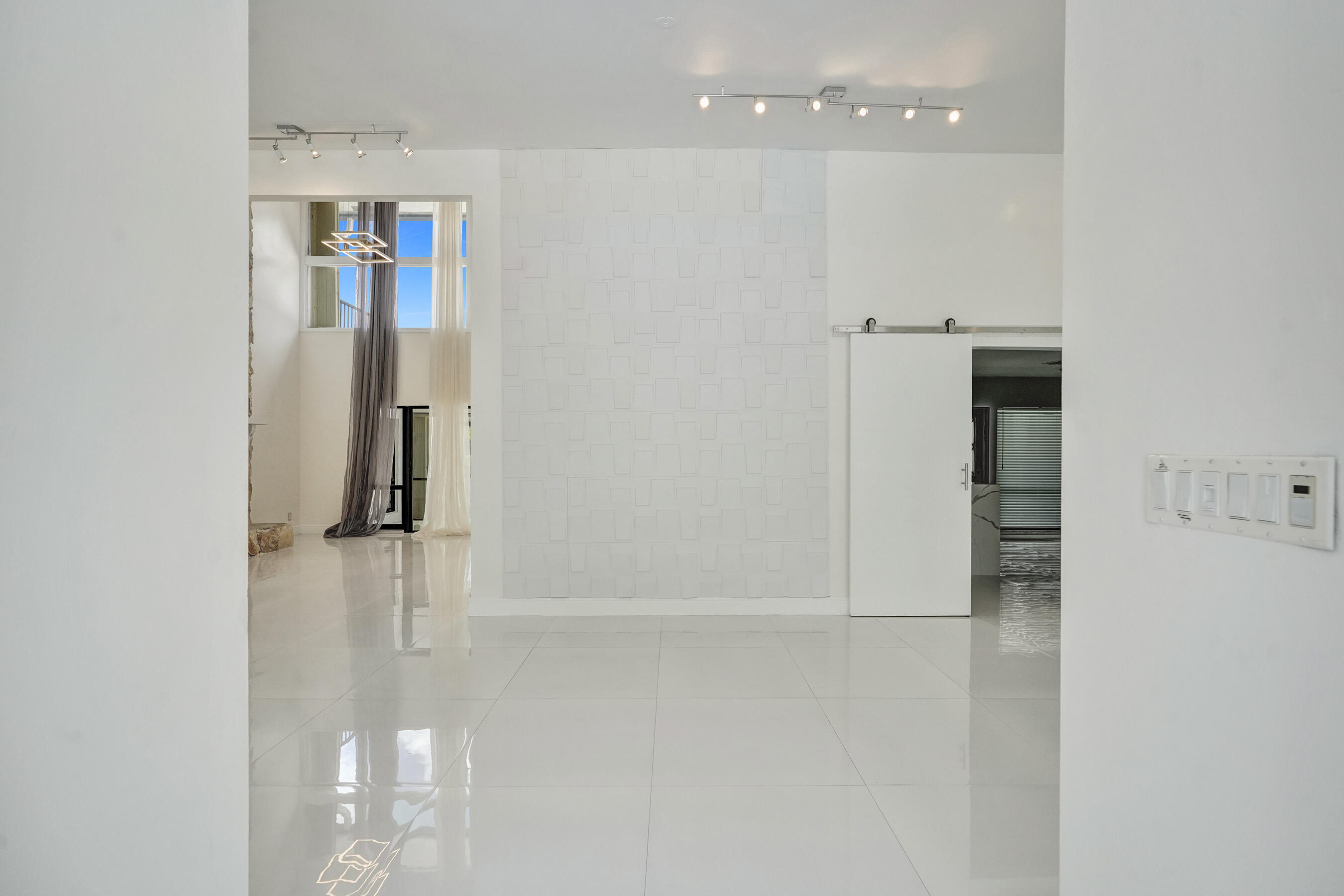 7475 Estrella, Boca Raton FL 33433