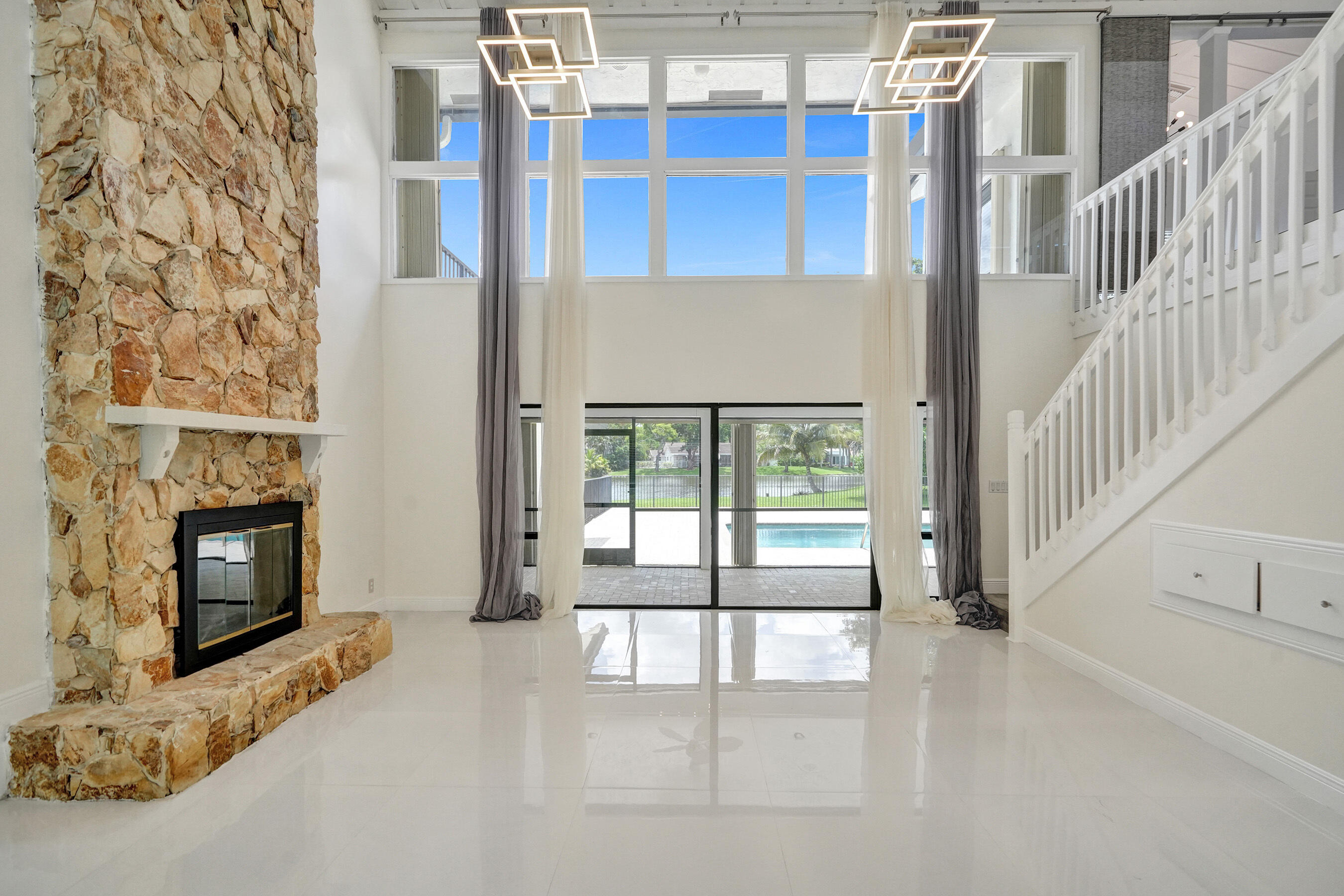 7475 Estrella, Boca Raton FL 33433