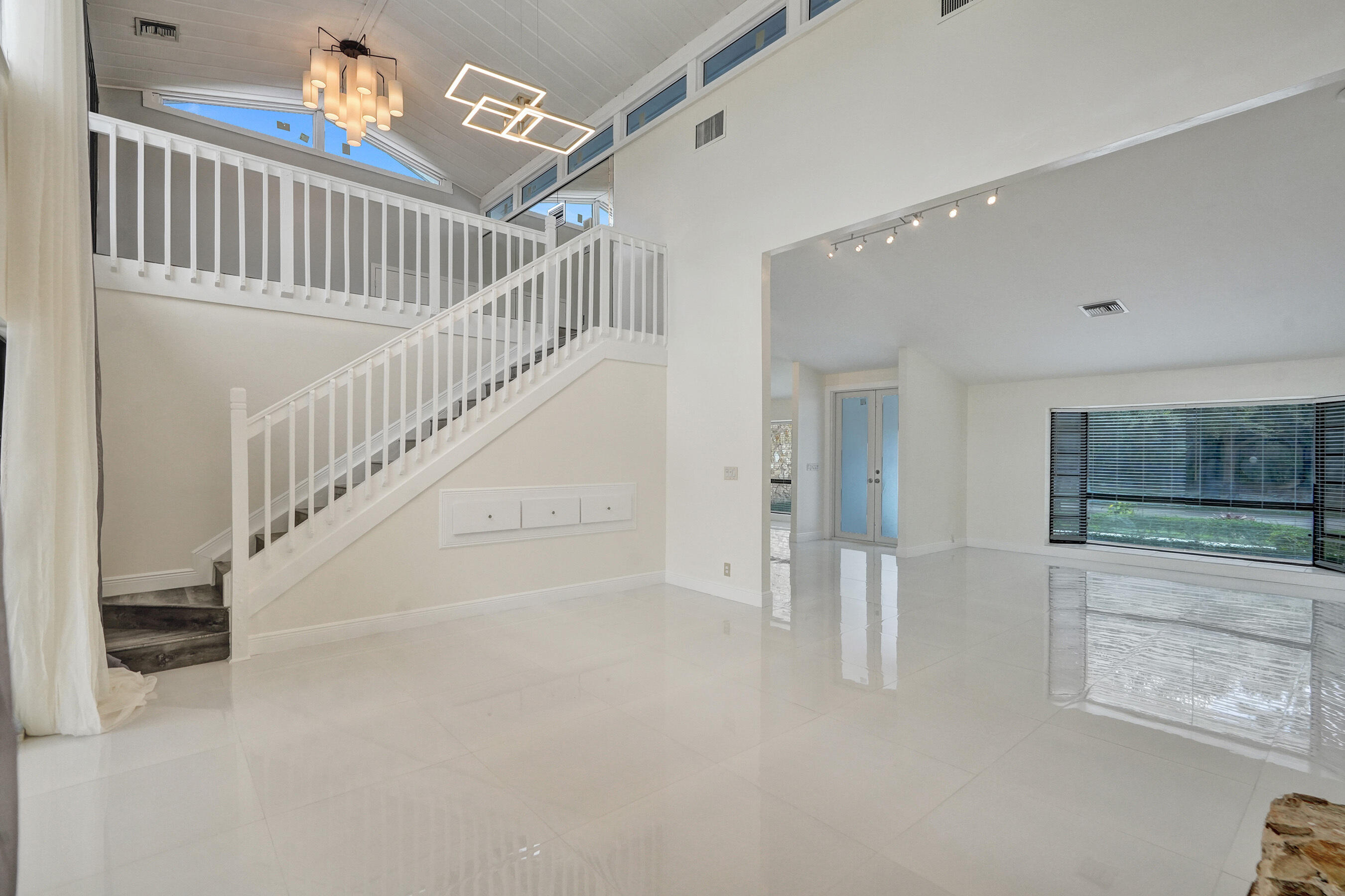 7475 Estrella, Boca Raton FL 33433