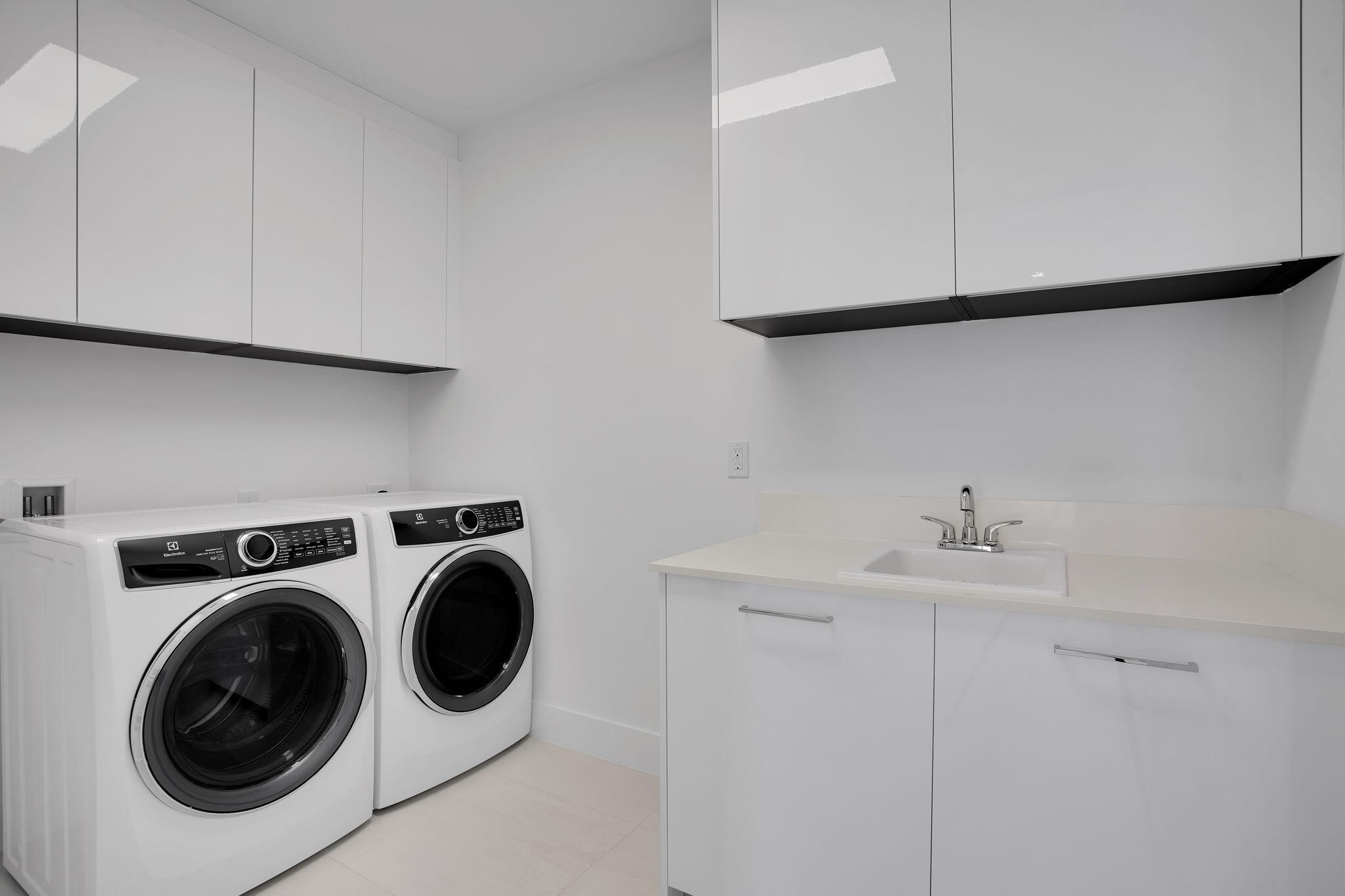 151 N Seabreeze #1204, Fort Lauderdale FL 33304