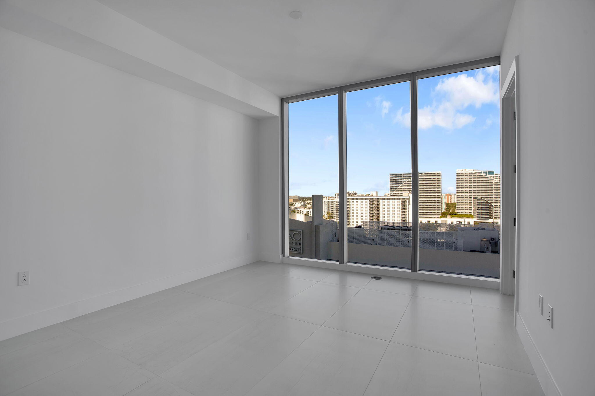 151 N Seabreeze #1204, Fort Lauderdale FL 33304