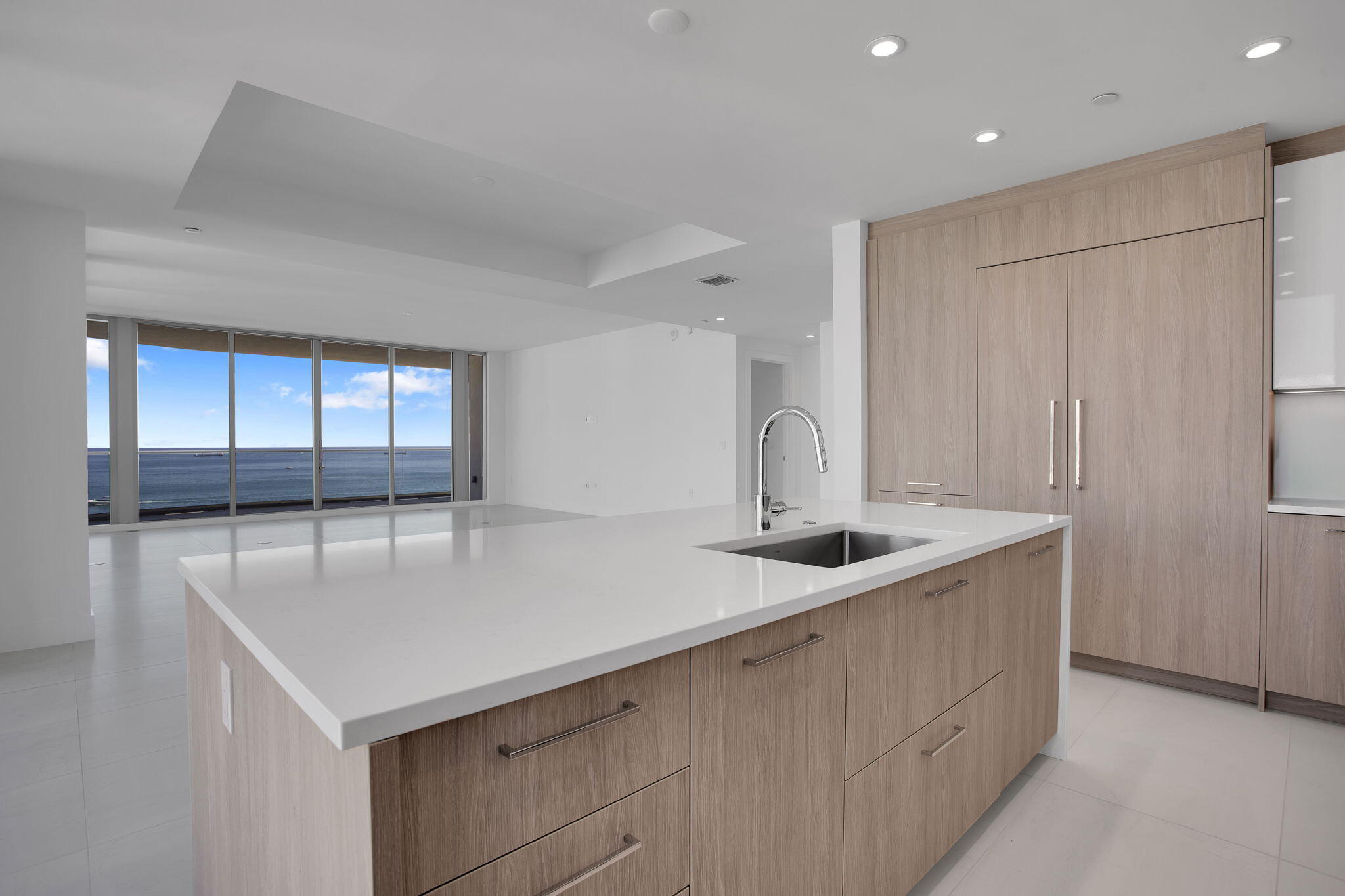 151 N Seabreeze #1204, Fort Lauderdale FL 33304