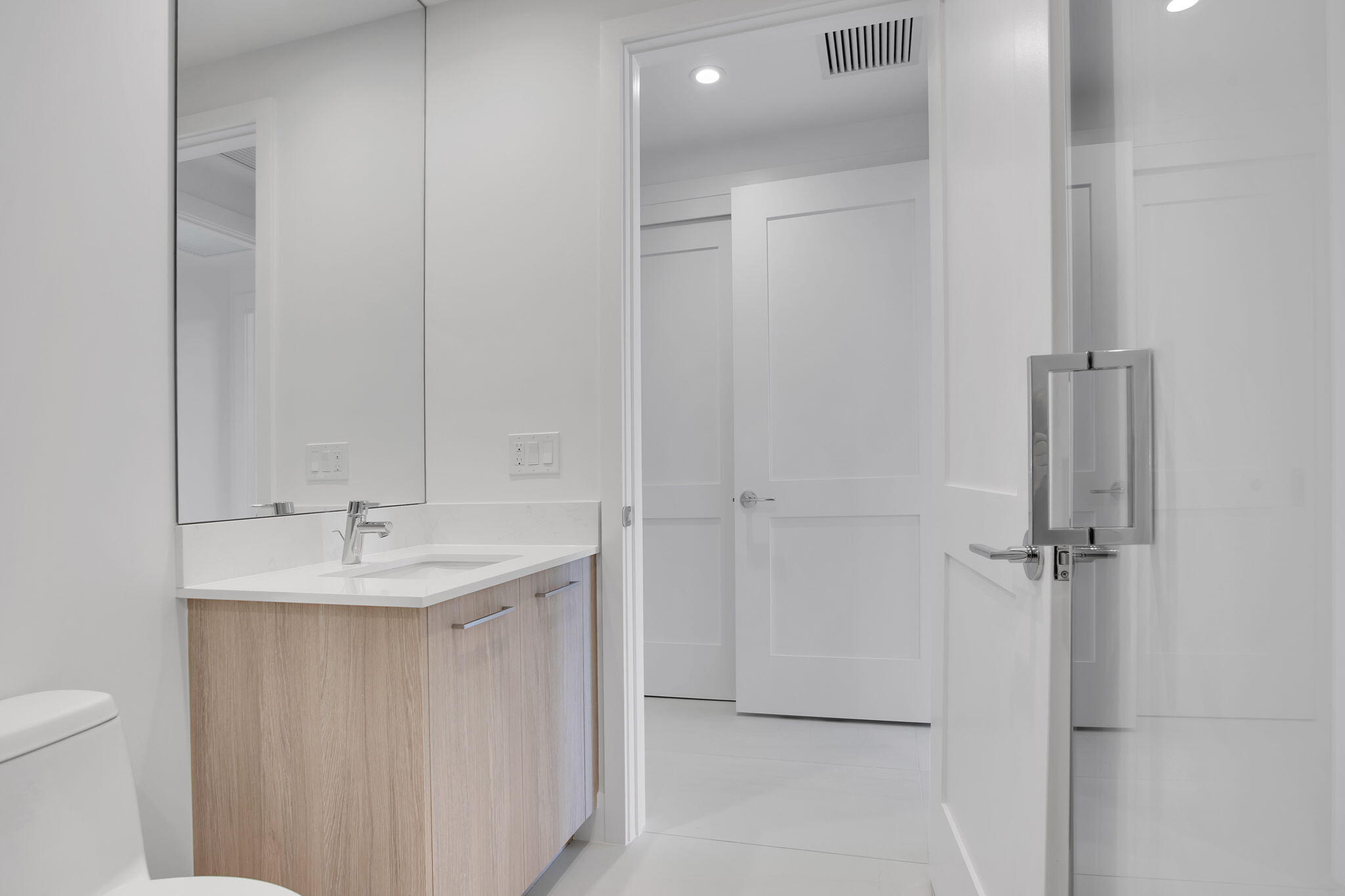 151 N Seabreeze #1204, Fort Lauderdale FL 33304