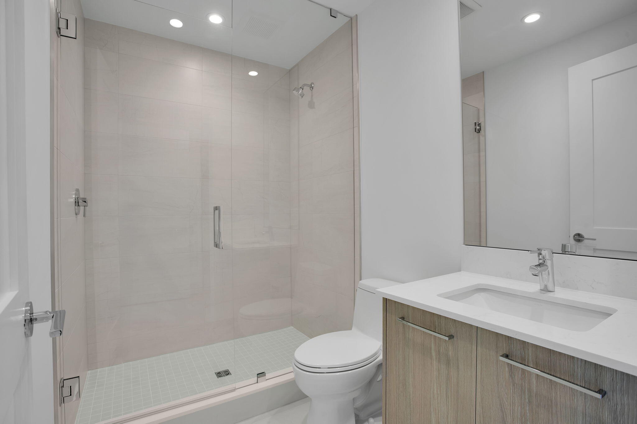 151 N Seabreeze #1204, Fort Lauderdale FL 33304