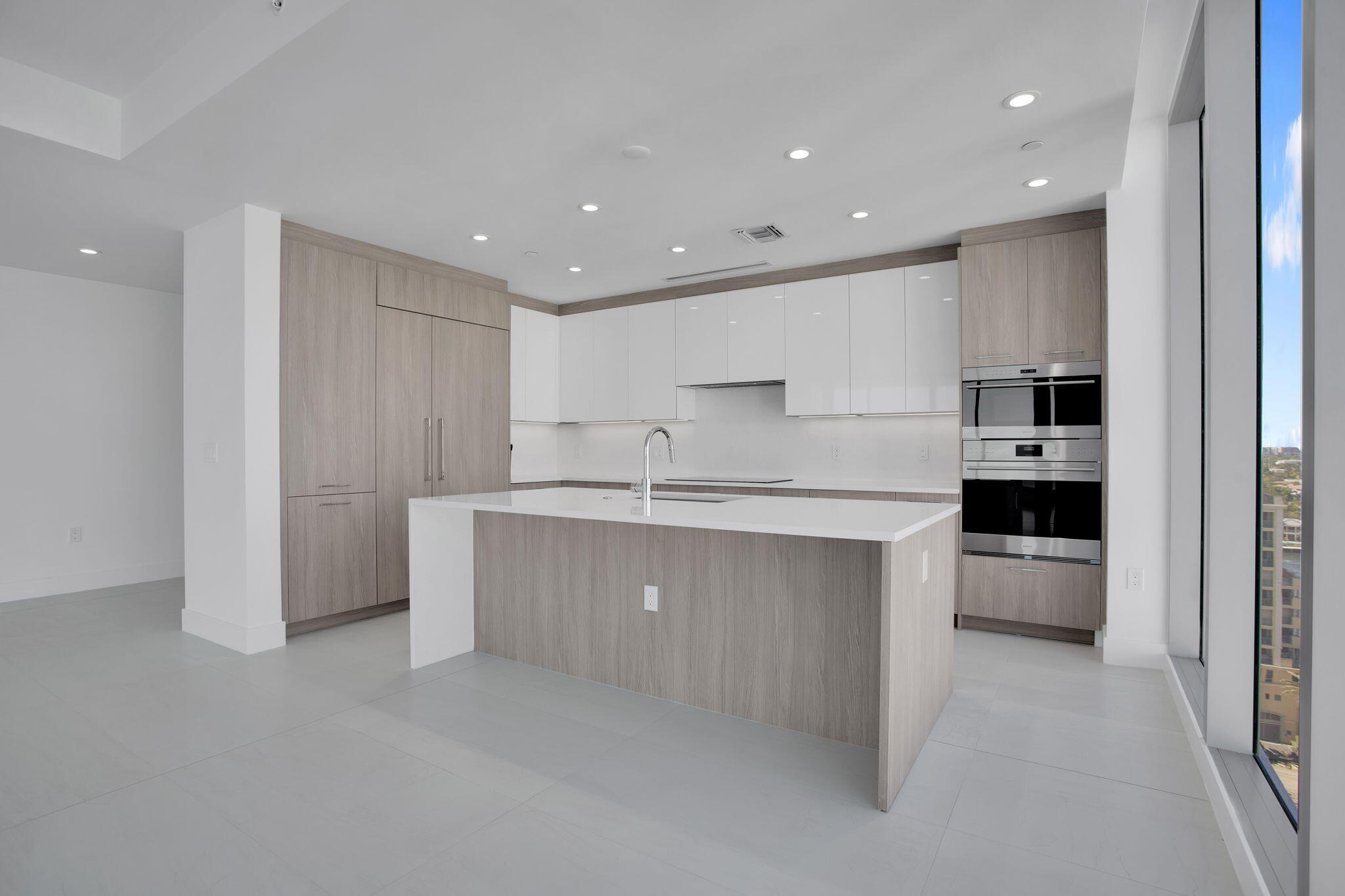 151 N Seabreeze #1204, Fort Lauderdale FL 33304