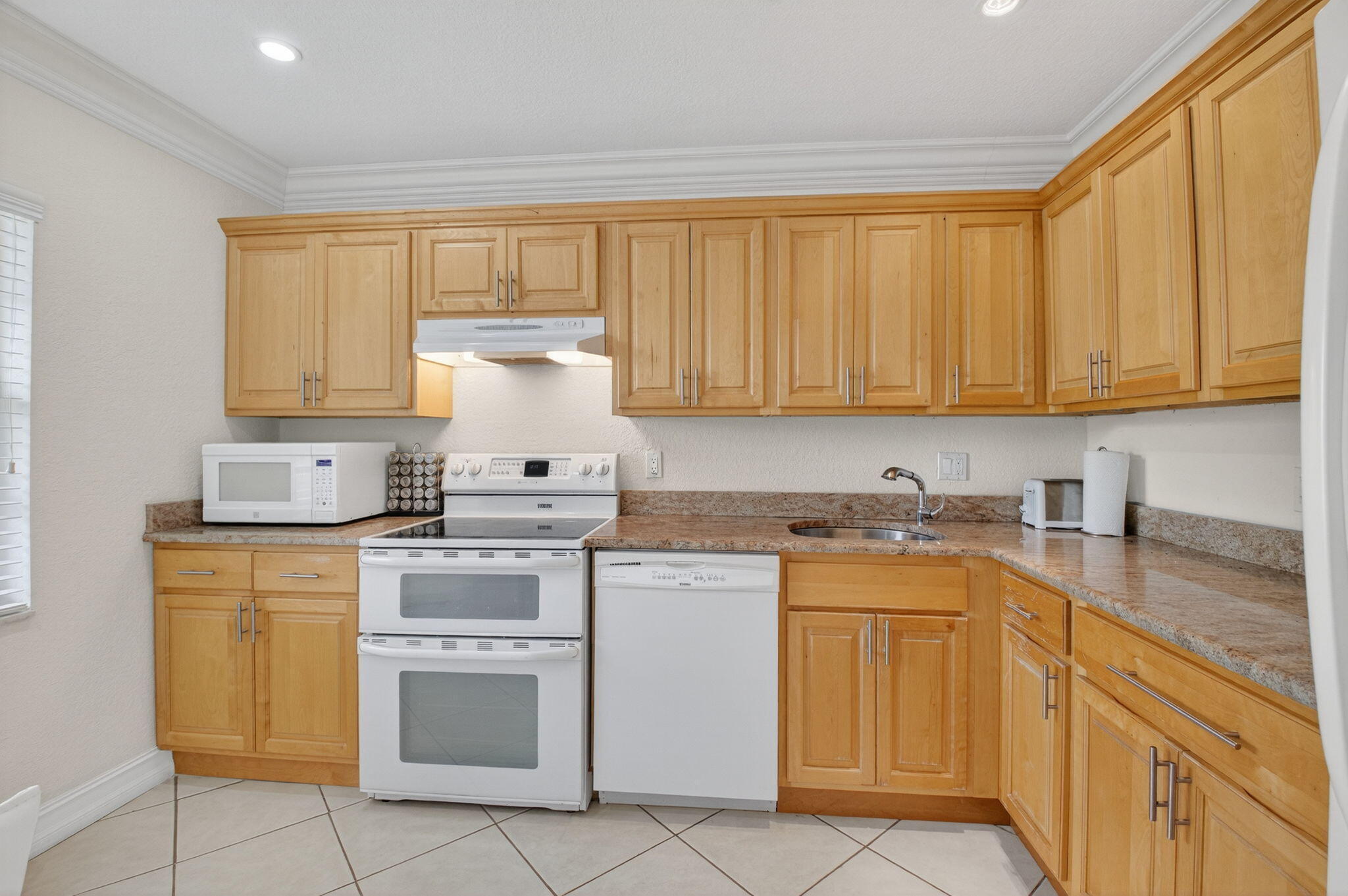 21988 Cypress #43f, Boca Raton FL 33433