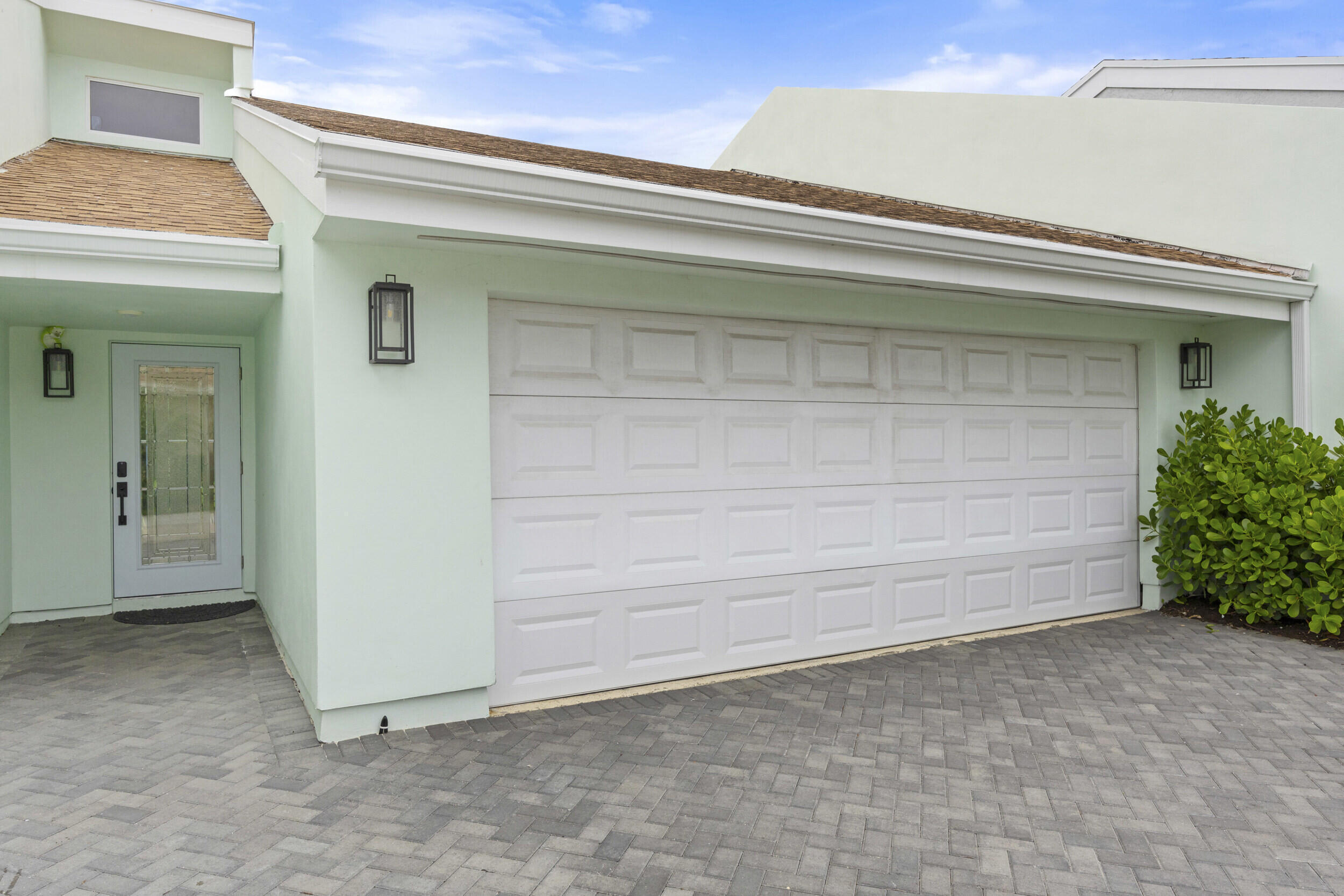 17235 Bay, Jupiter FL 33477