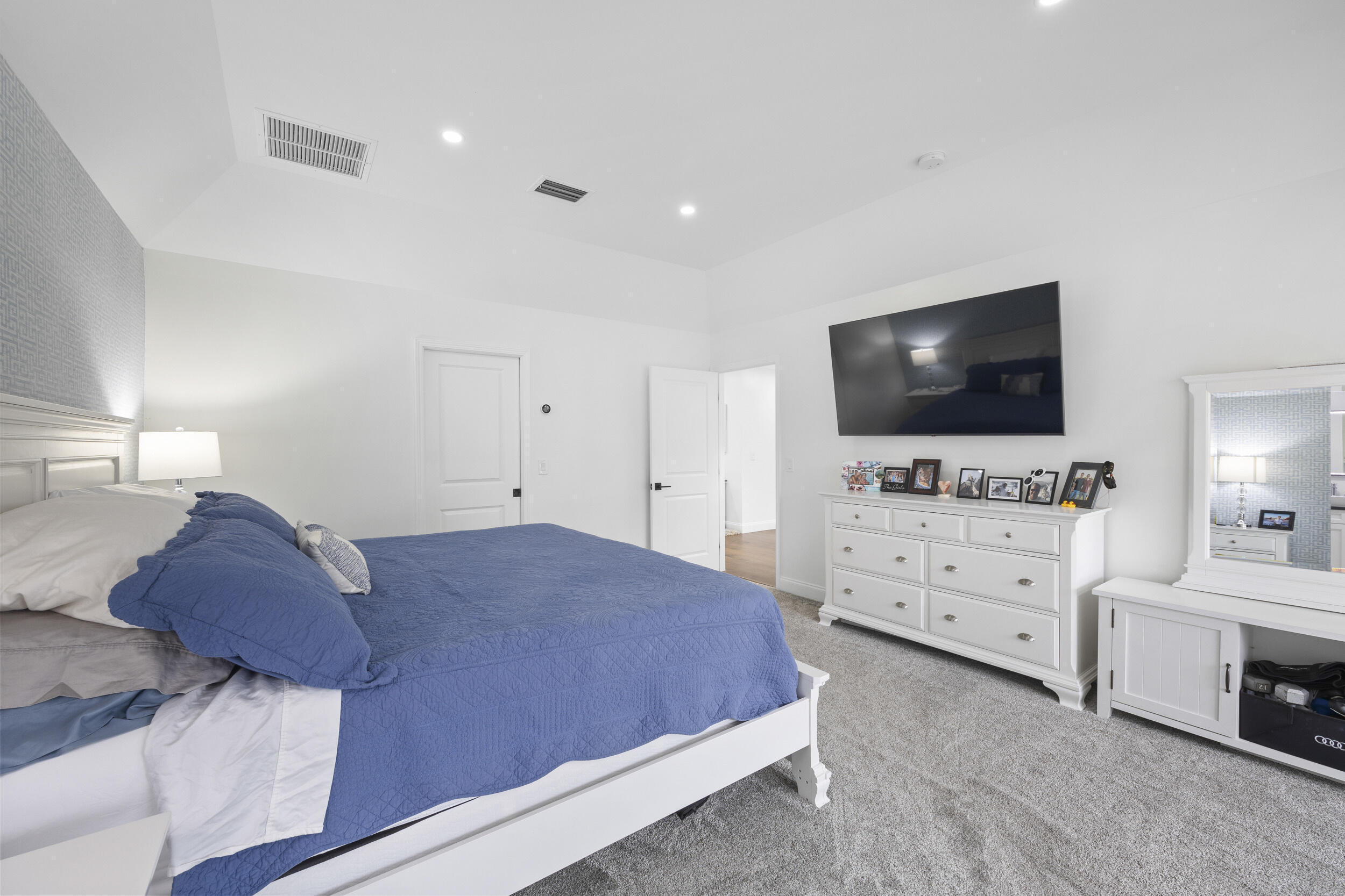 17235 Bay, Jupiter FL 33477