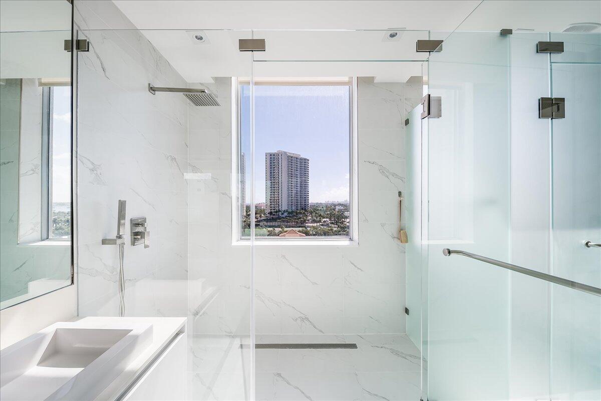 3100 N Ocean #P-905, Riviera Beach FL 33404
