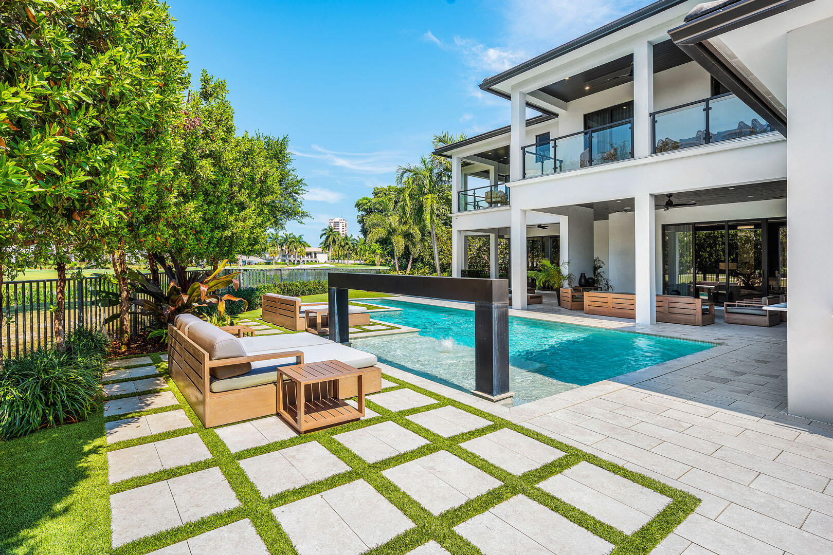 117 Thatch Palm, Boca Raton FL 33432