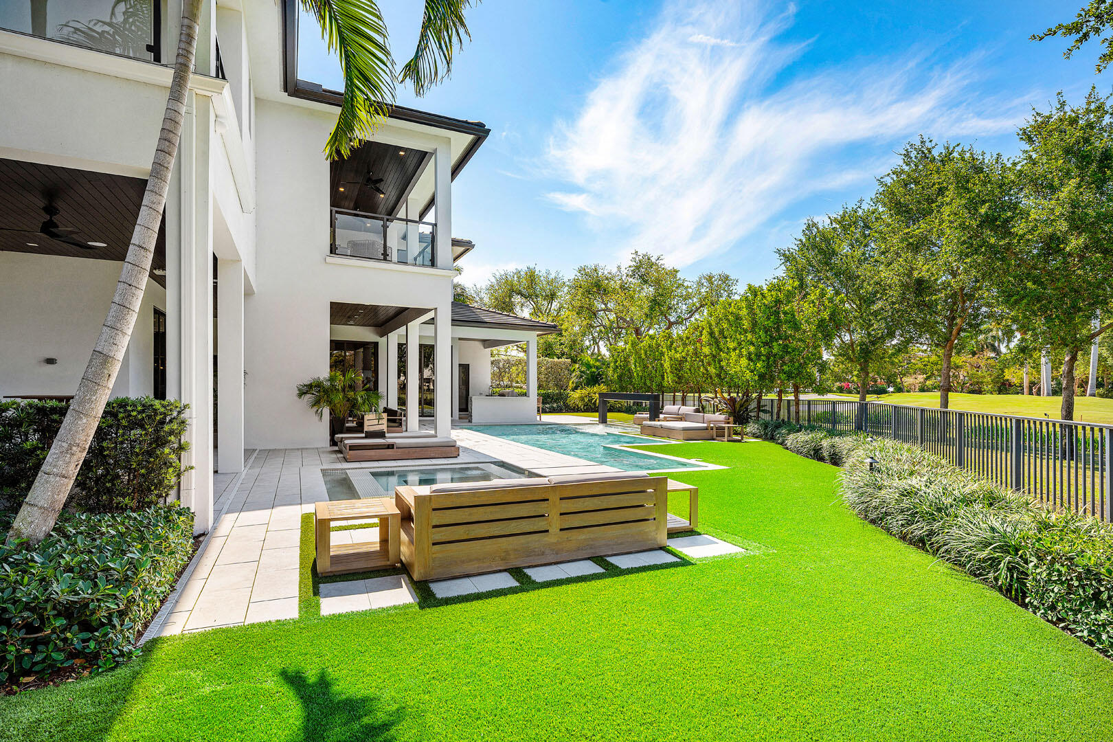 117 Thatch Palm, Boca Raton FL 33432