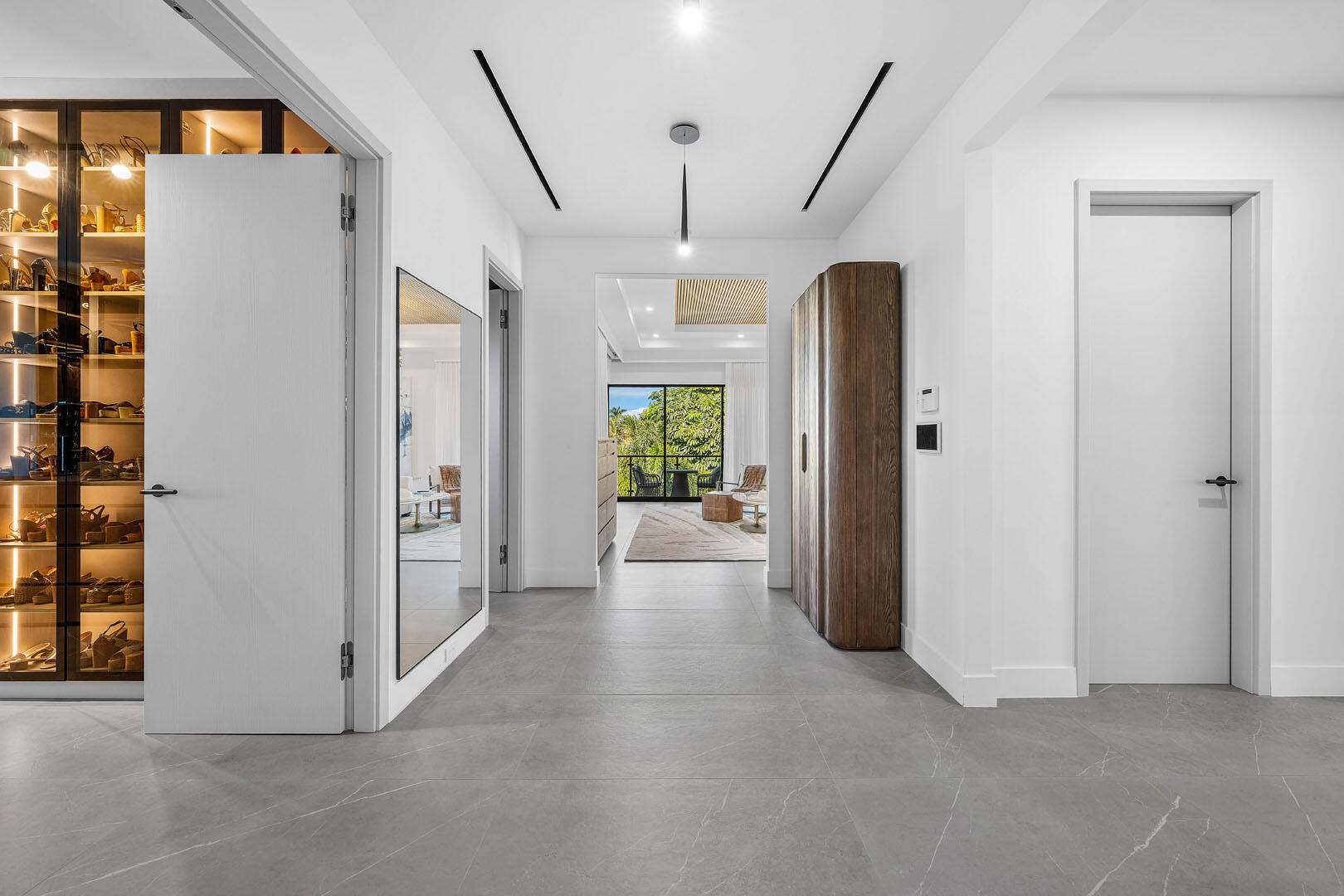 117 Thatch Palm, Boca Raton FL 33432