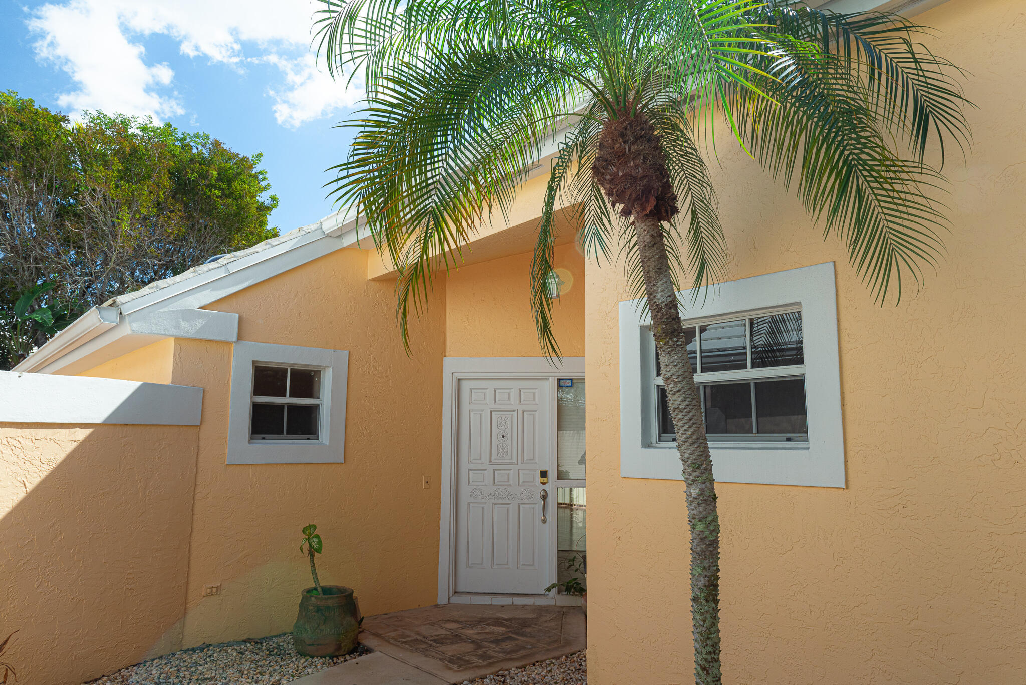 1100 Lytham, West Palm Beach FL 33411