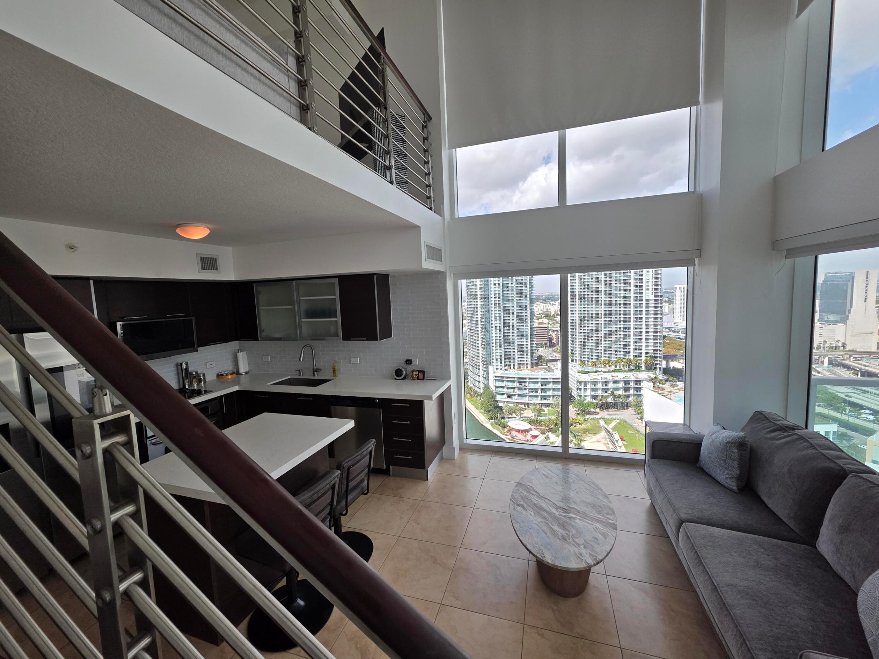 41 SE 5th #1917, Miami FL 33131