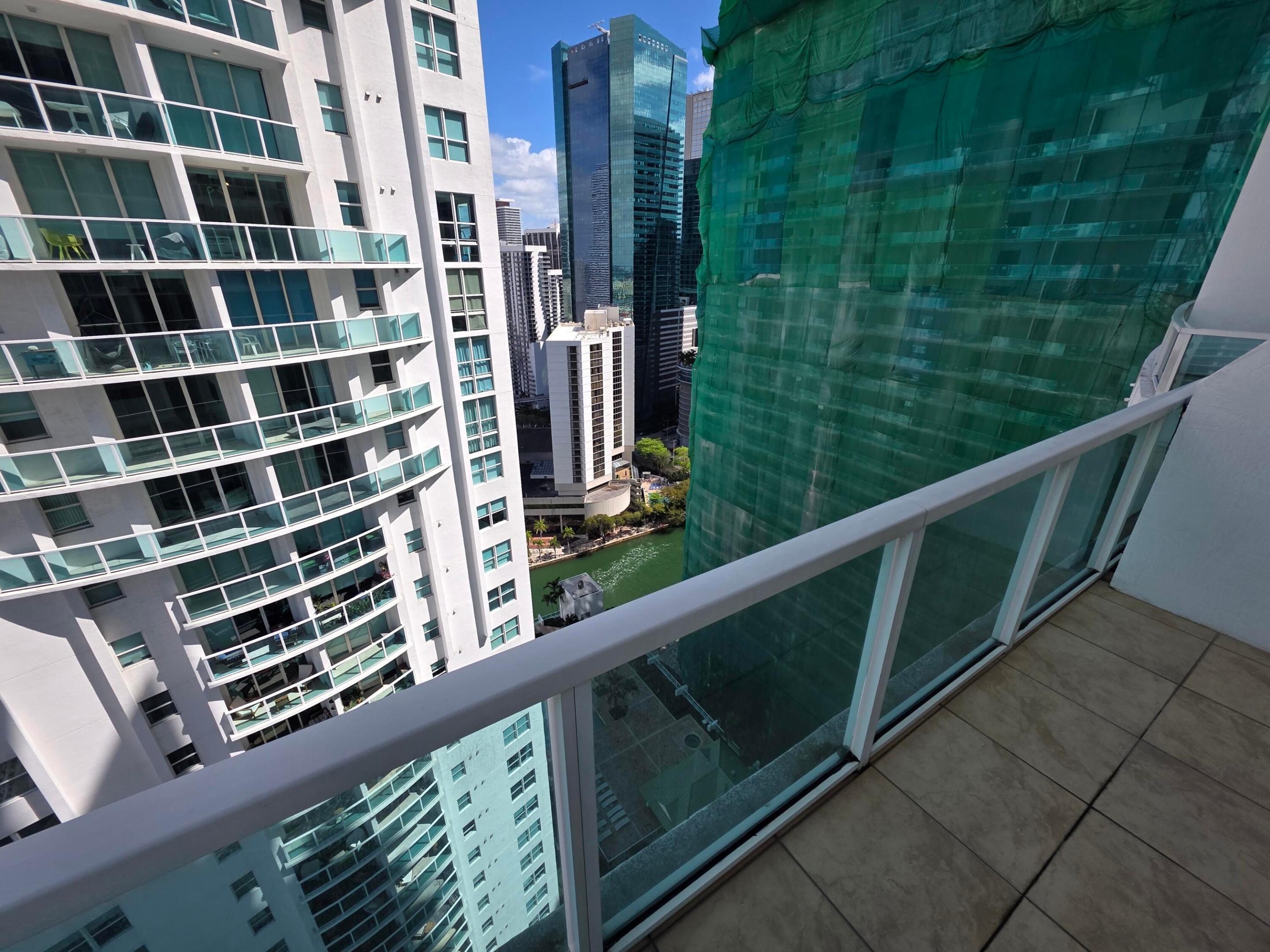 41 SE 5th #1917, Miami FL 33131