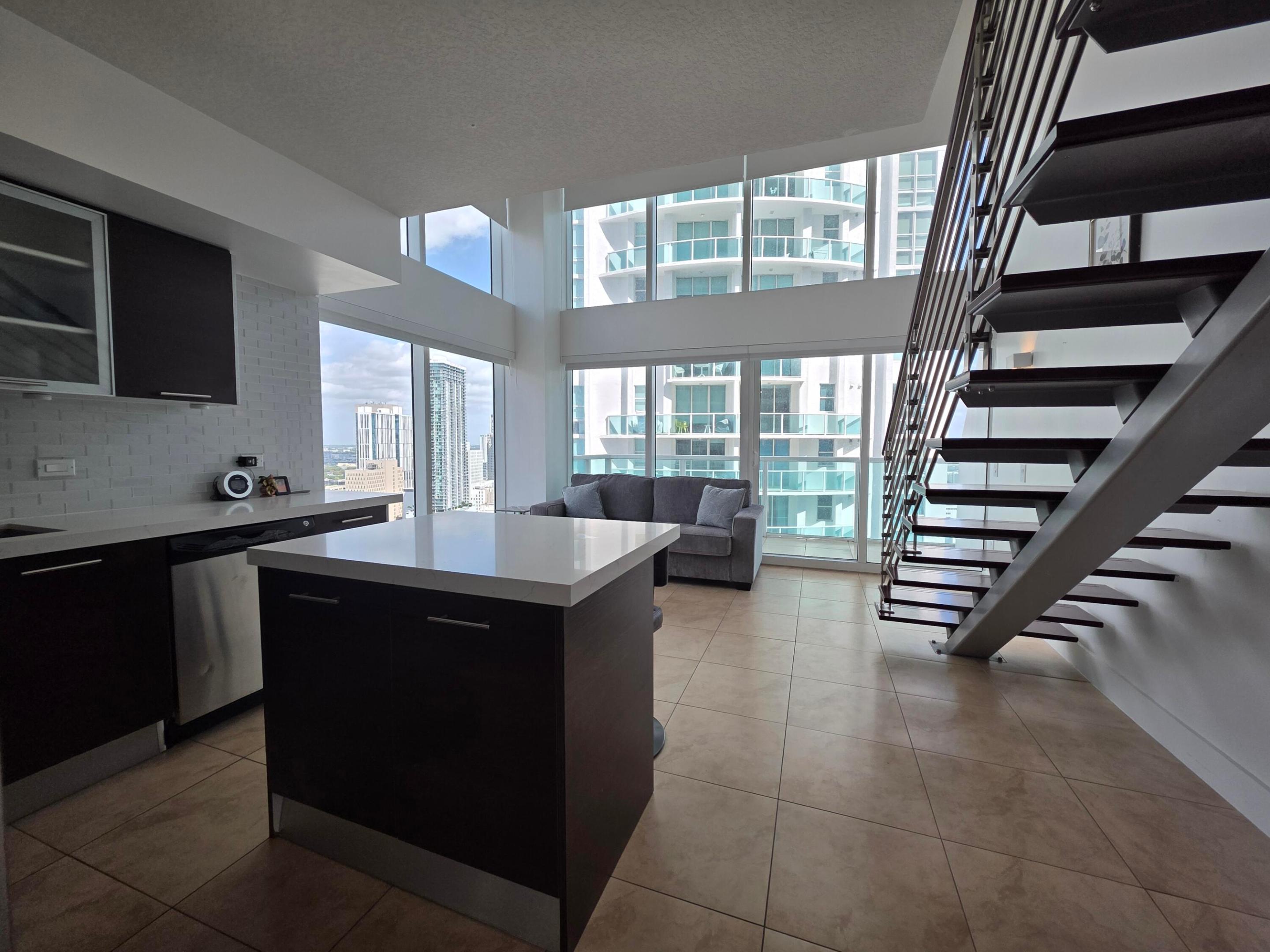 41 SE 5th #1917, Miami FL 33131