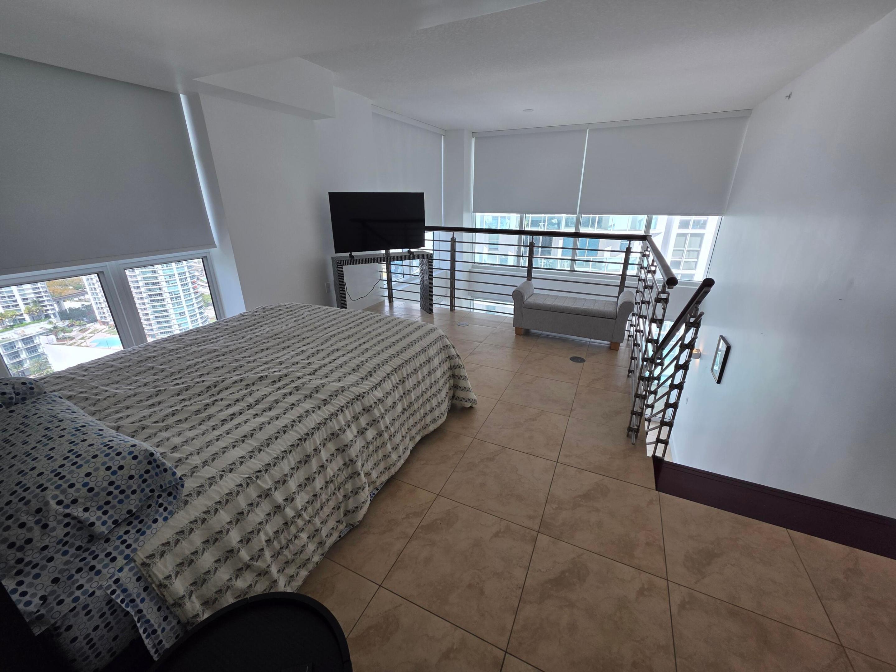 41 SE 5th #1917, Miami FL 33131