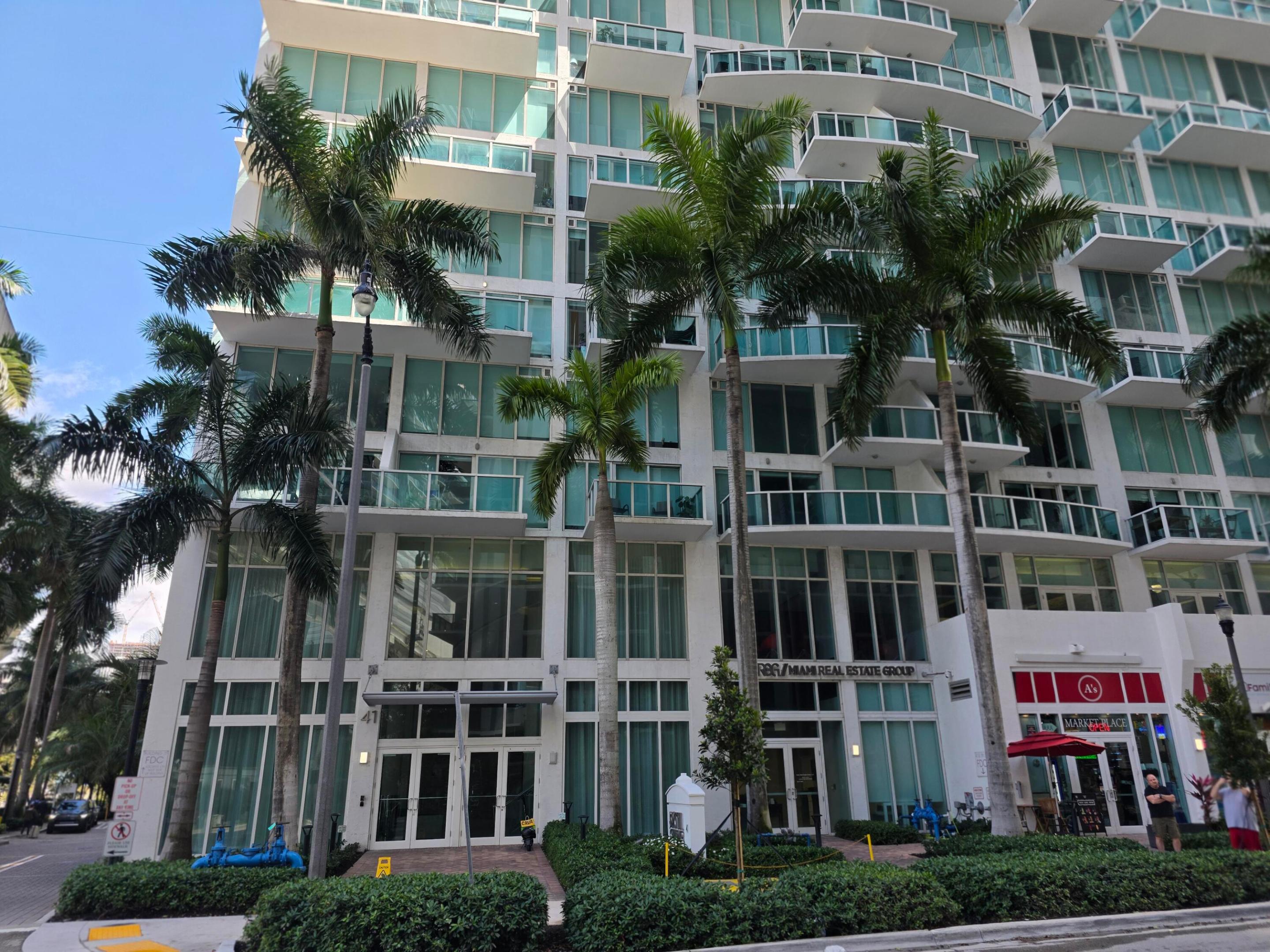 41 SE 5th #1917, Miami FL 33131