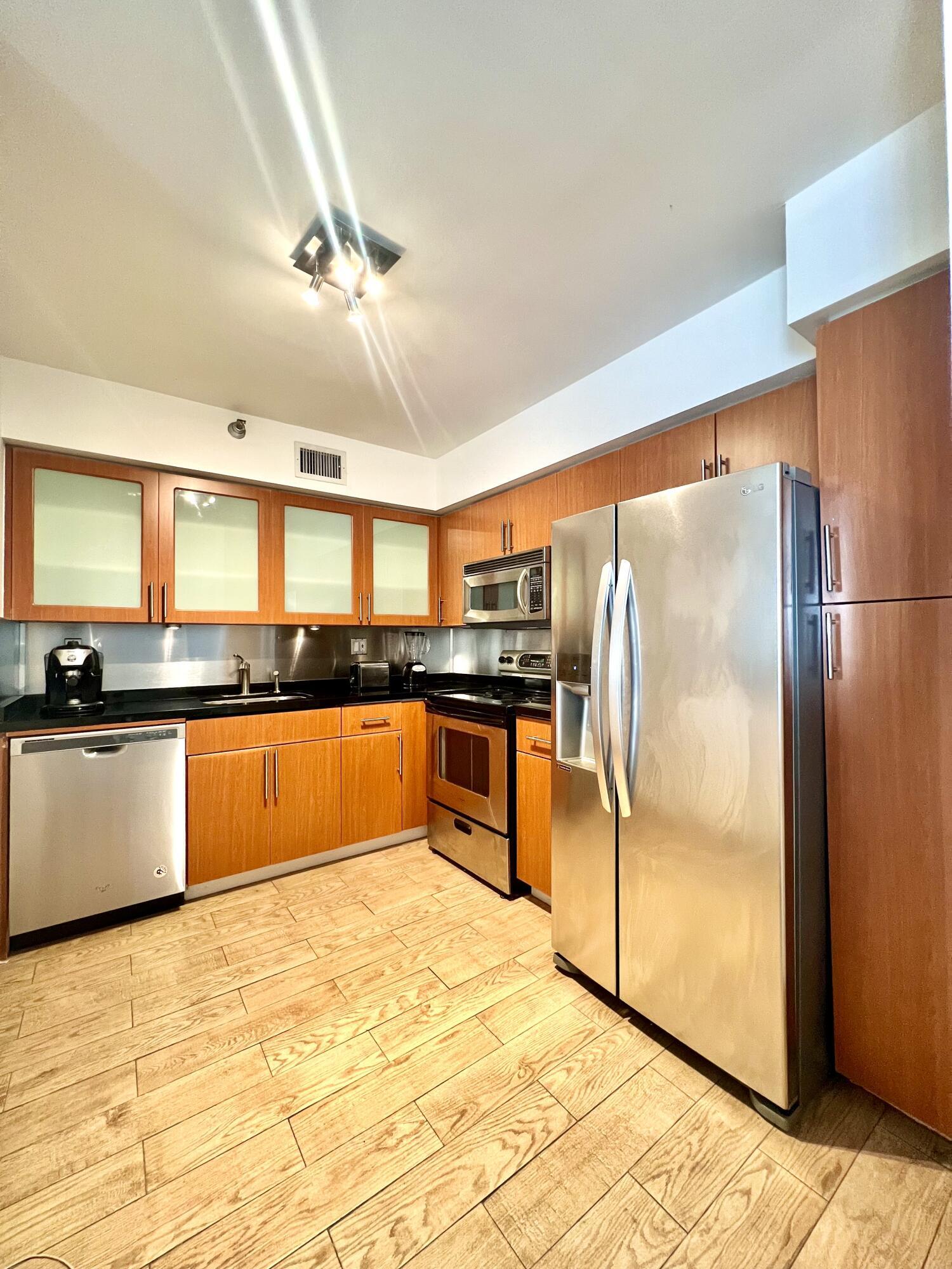 3400 NE 192nd Street #1102, Aventura FL 33180