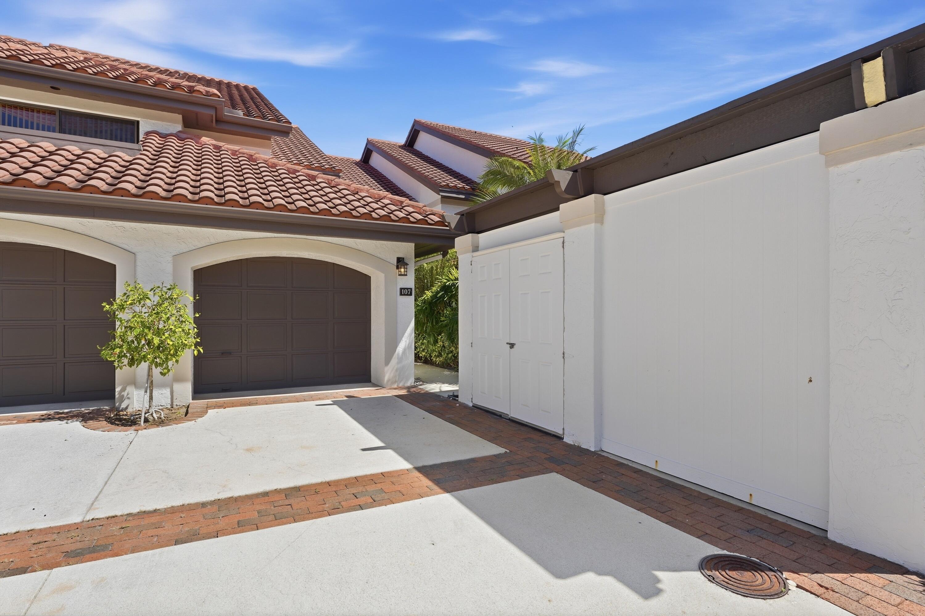 16648 Traders #107, Jupiter FL 33477