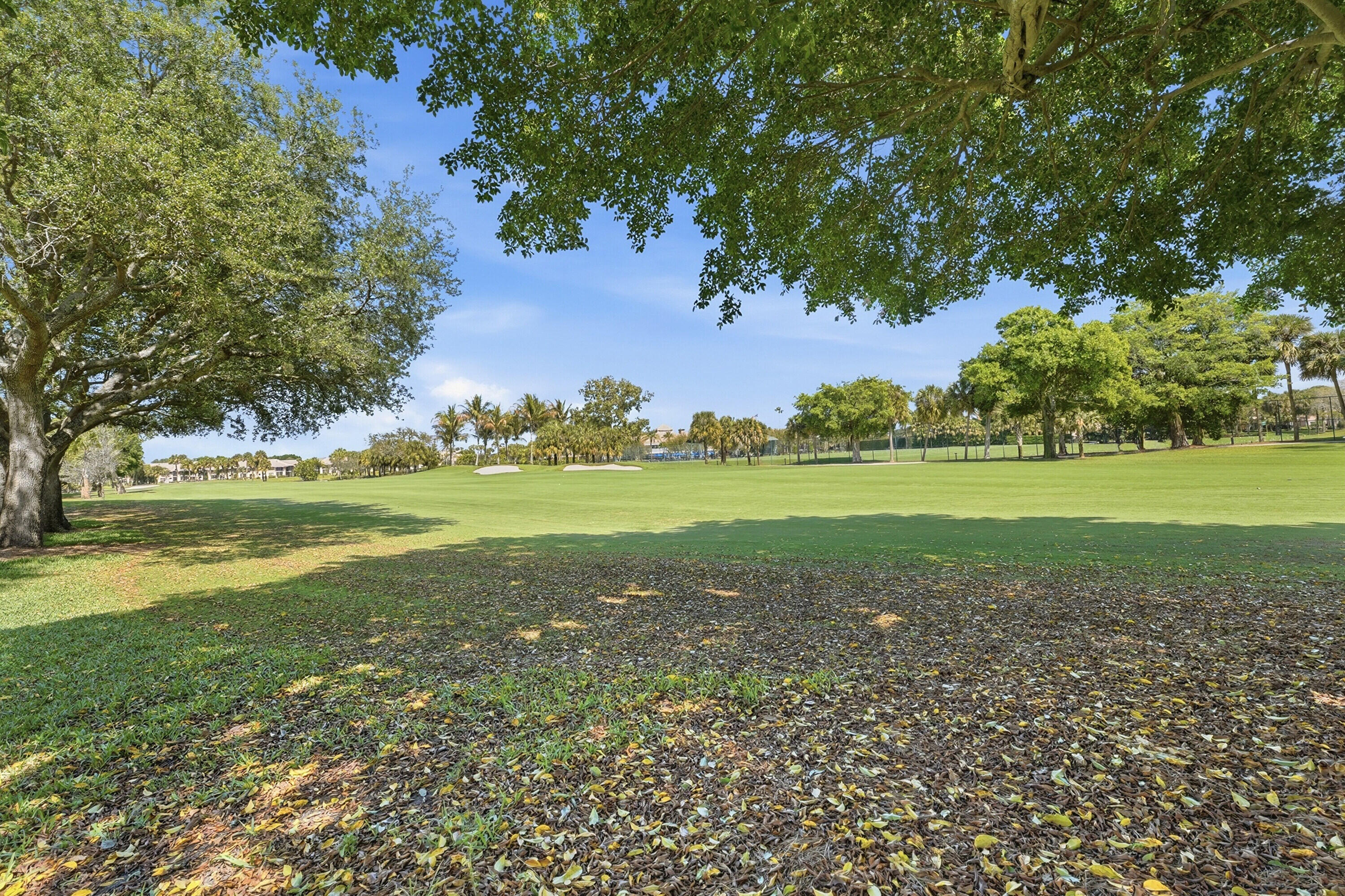 16648 Traders #107, Jupiter FL 33477