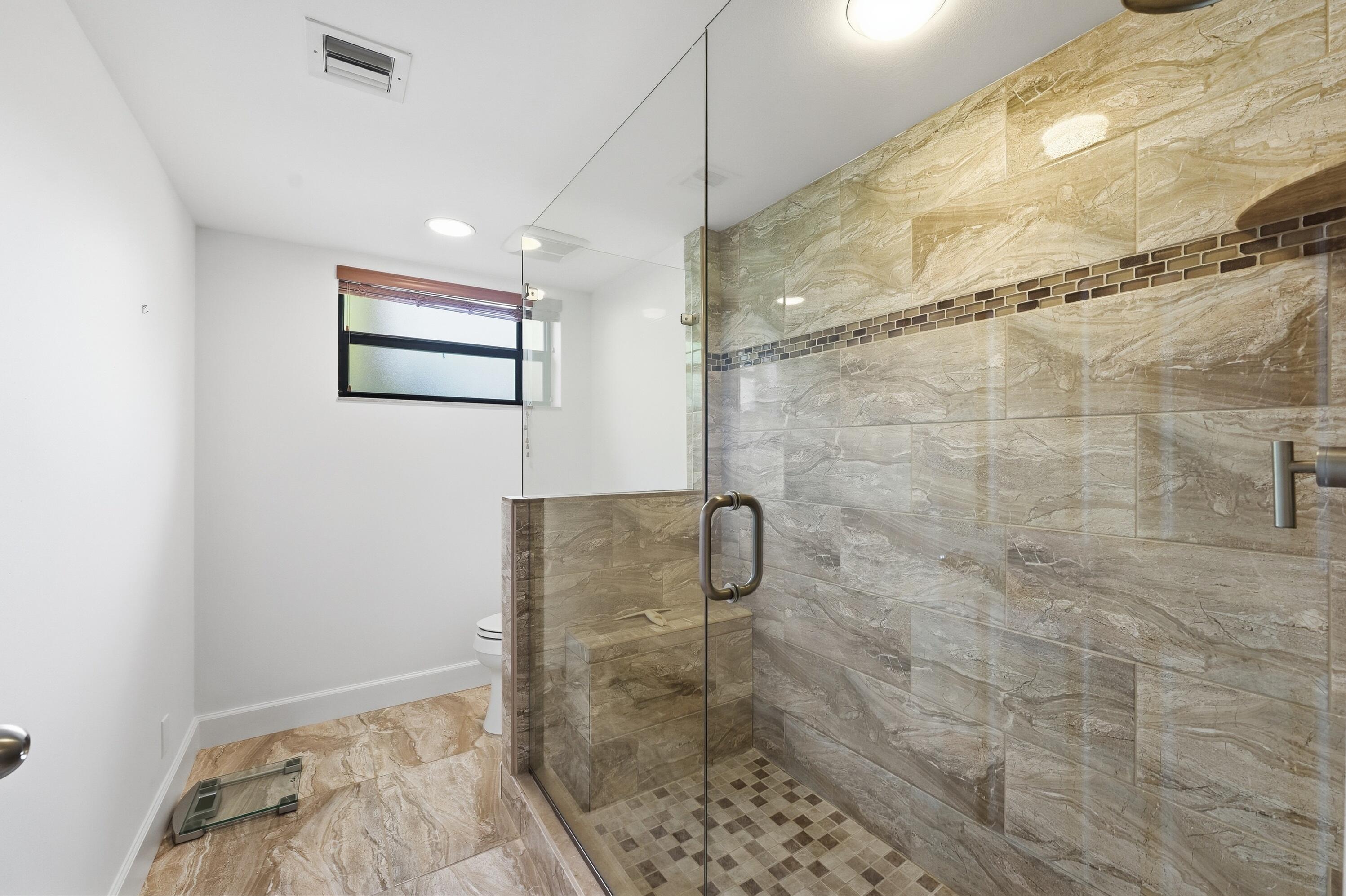 16648 Traders #107, Jupiter FL 33477