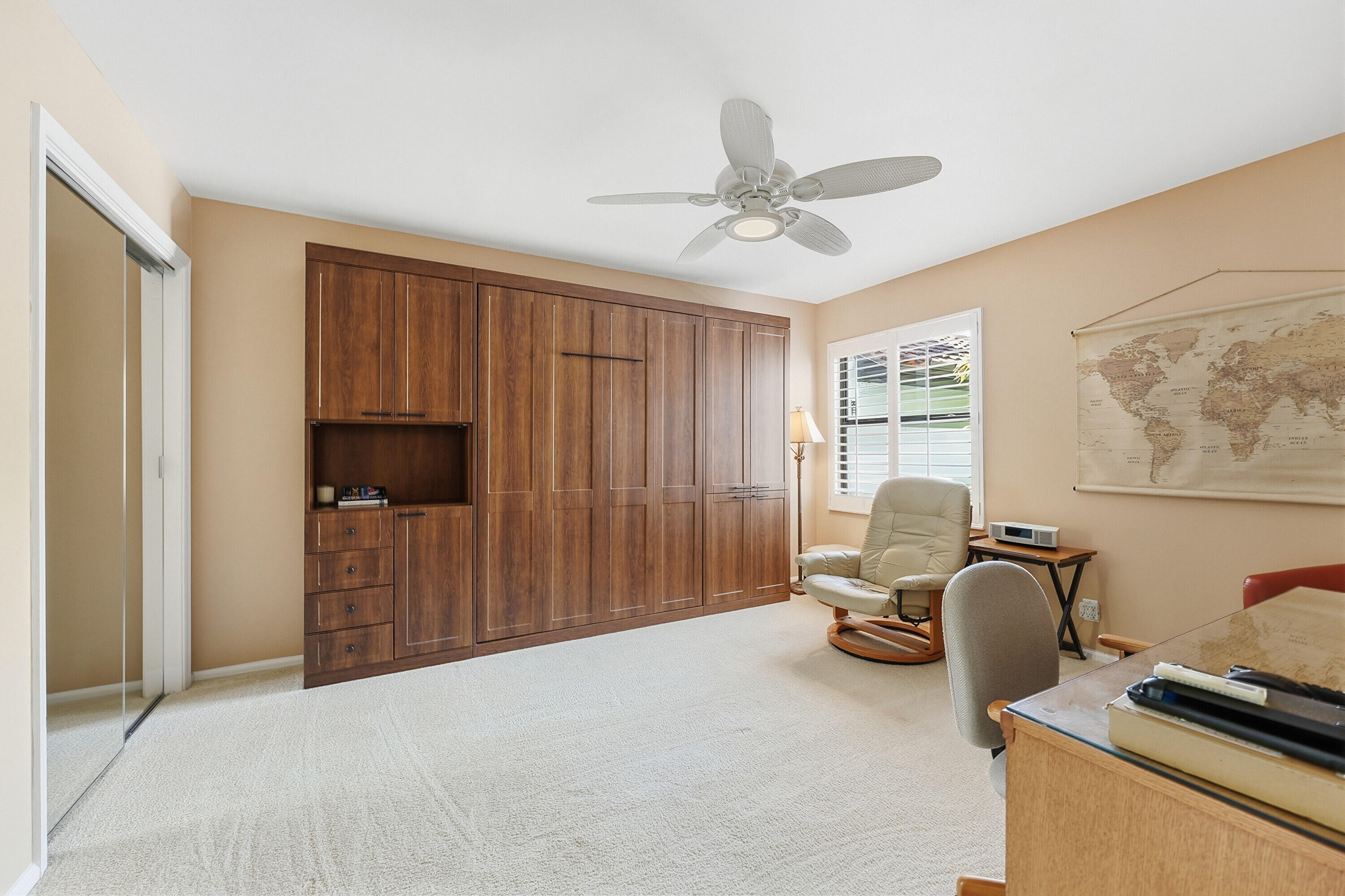 16648 Traders #107, Jupiter FL 33477