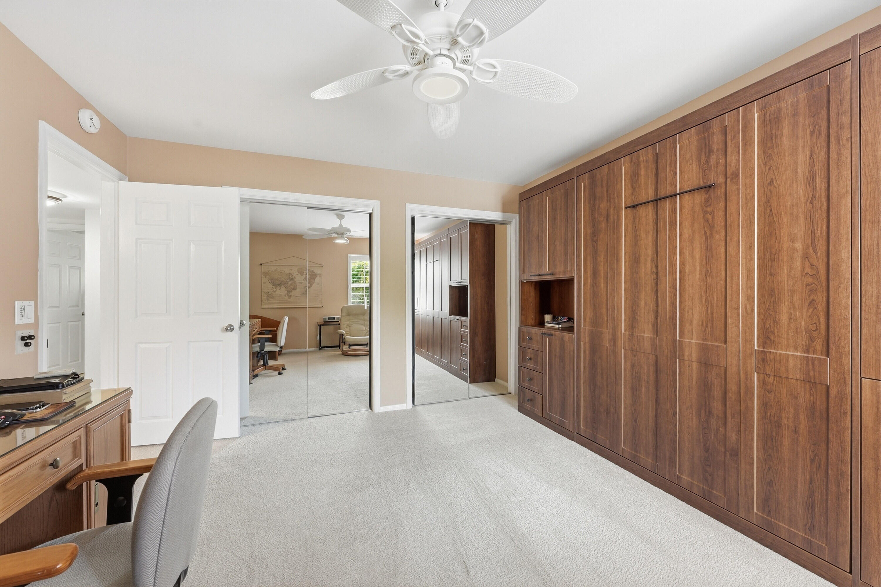 16648 Traders #107, Jupiter FL 33477