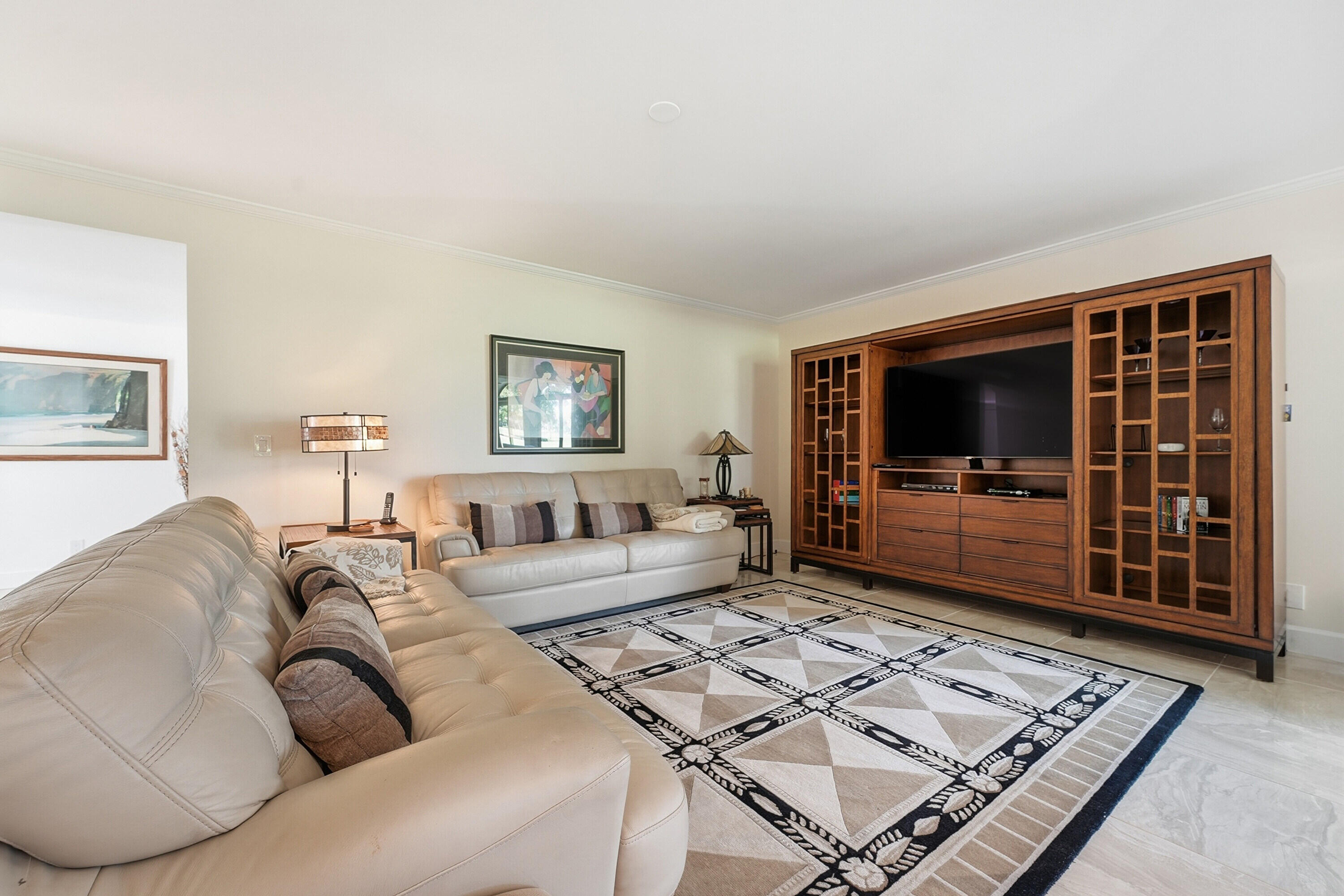 16648 Traders #107, Jupiter FL 33477